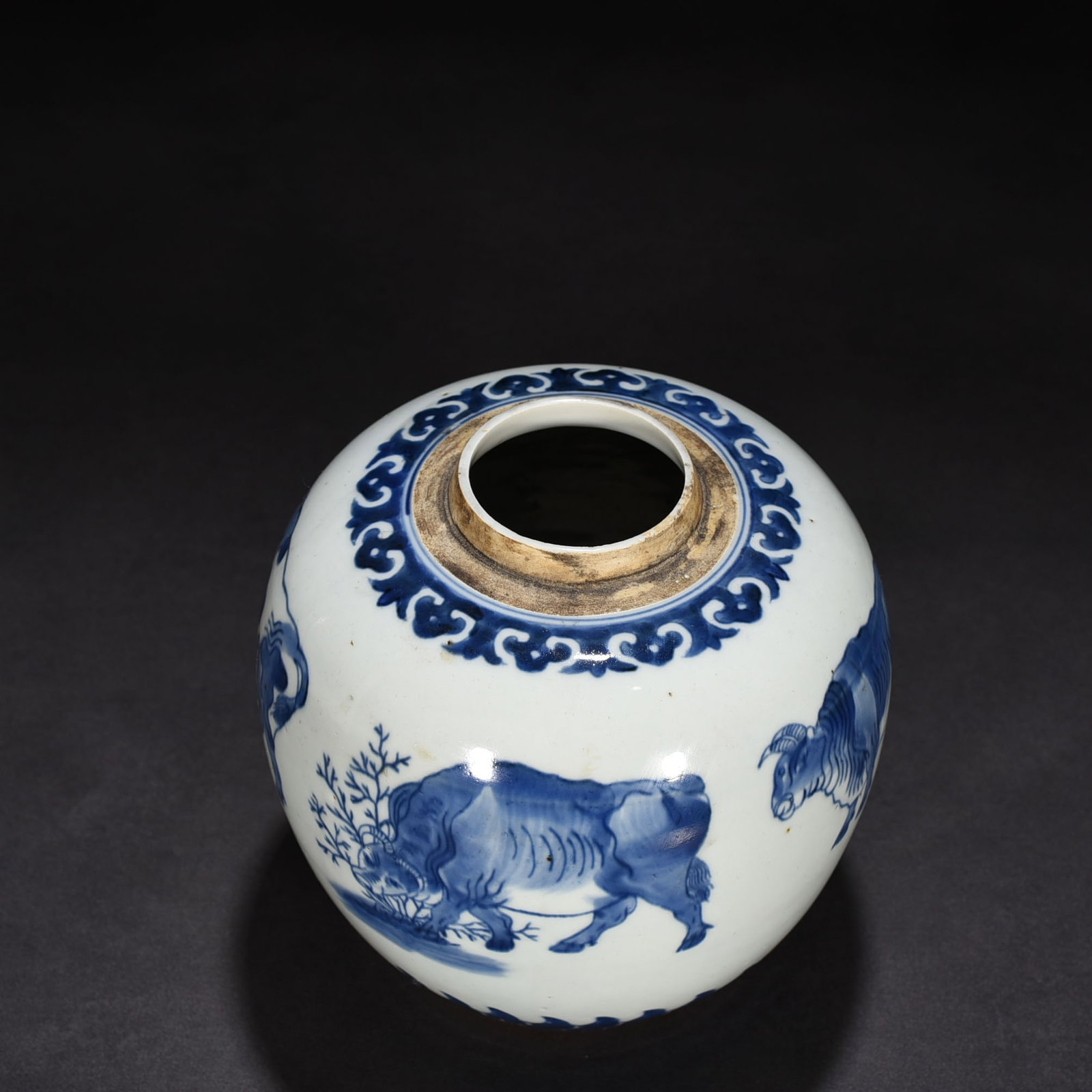 An Exquisite Chineseblue and white five-ox pattern jar - 5