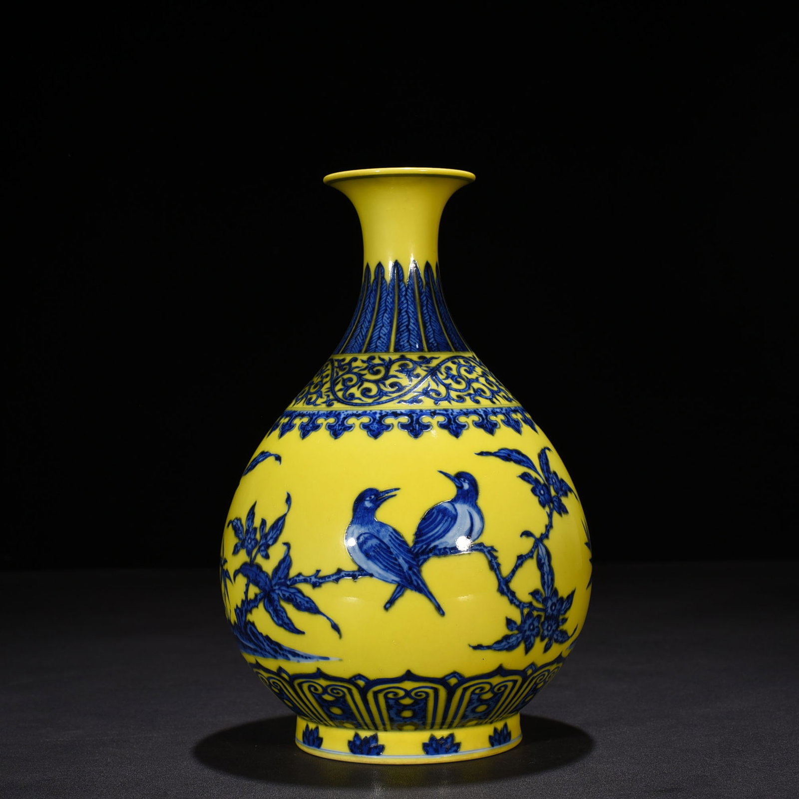 An Exquisite Chinese delicate yellow glaze blue and white jade pot and spring vase: Size: Height 25 cm - Width 17 cm |Materials: Porcelain |Dynasty: Qing dynasty |Inscription: Yongzheng Mark |Object: vase