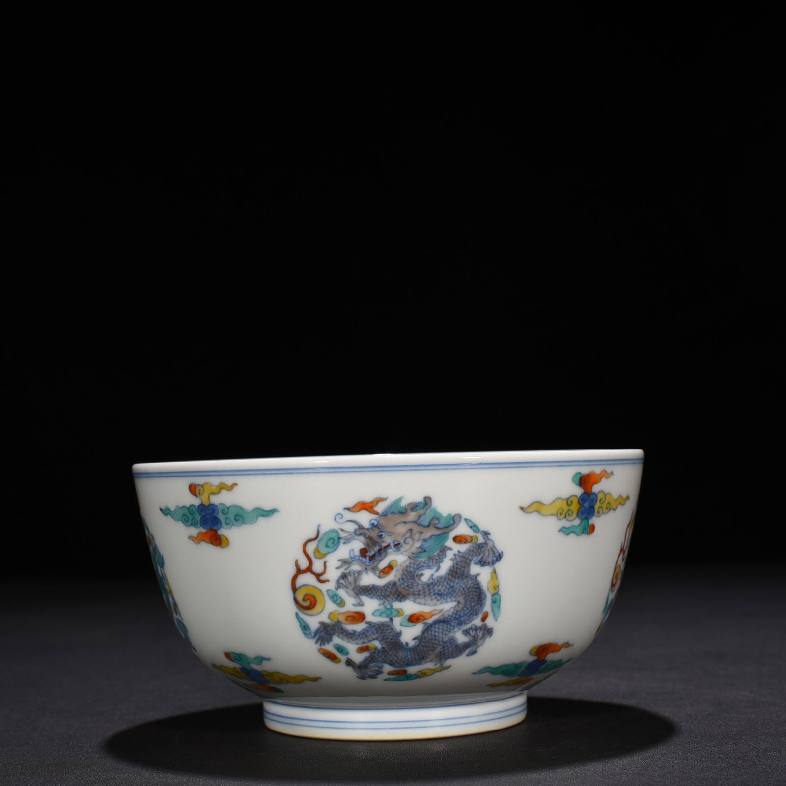 An Exquisite Chinese Doucai Tuanlong Pattern Arhat Bowl - 4