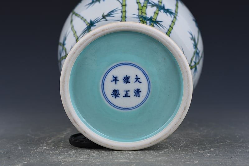 An Exquisite Chinese Doucai Bamboo Pattern Plum Vase - 9