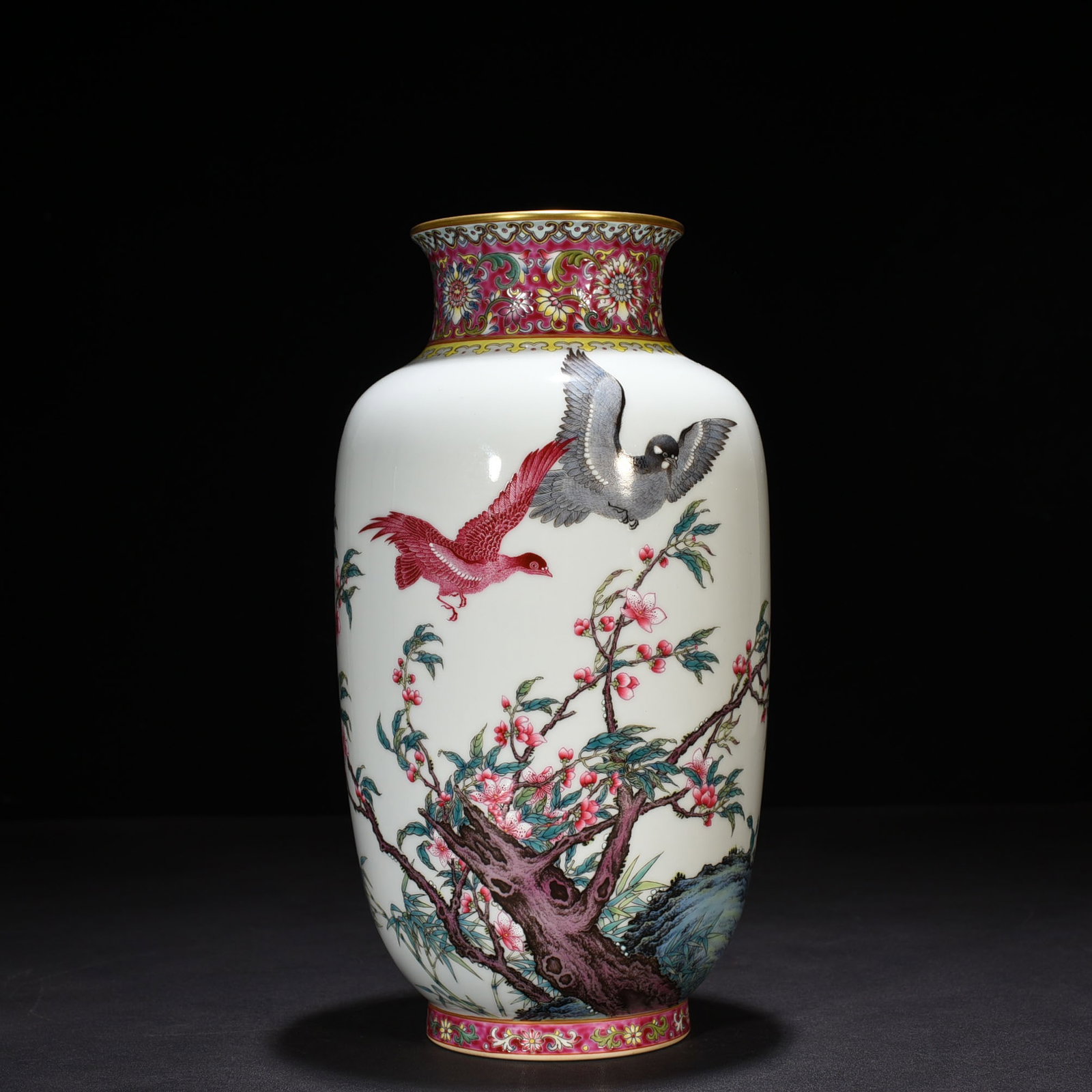 An Exquisite Chinese enamel peace dove flower and bird pattern lantern vase: Size: Height 31 cm - Width 16 cm |Materials: Porcelain |Dynasty: Qing dynasty |Inscription: Yongzheng Mark |Object: vase