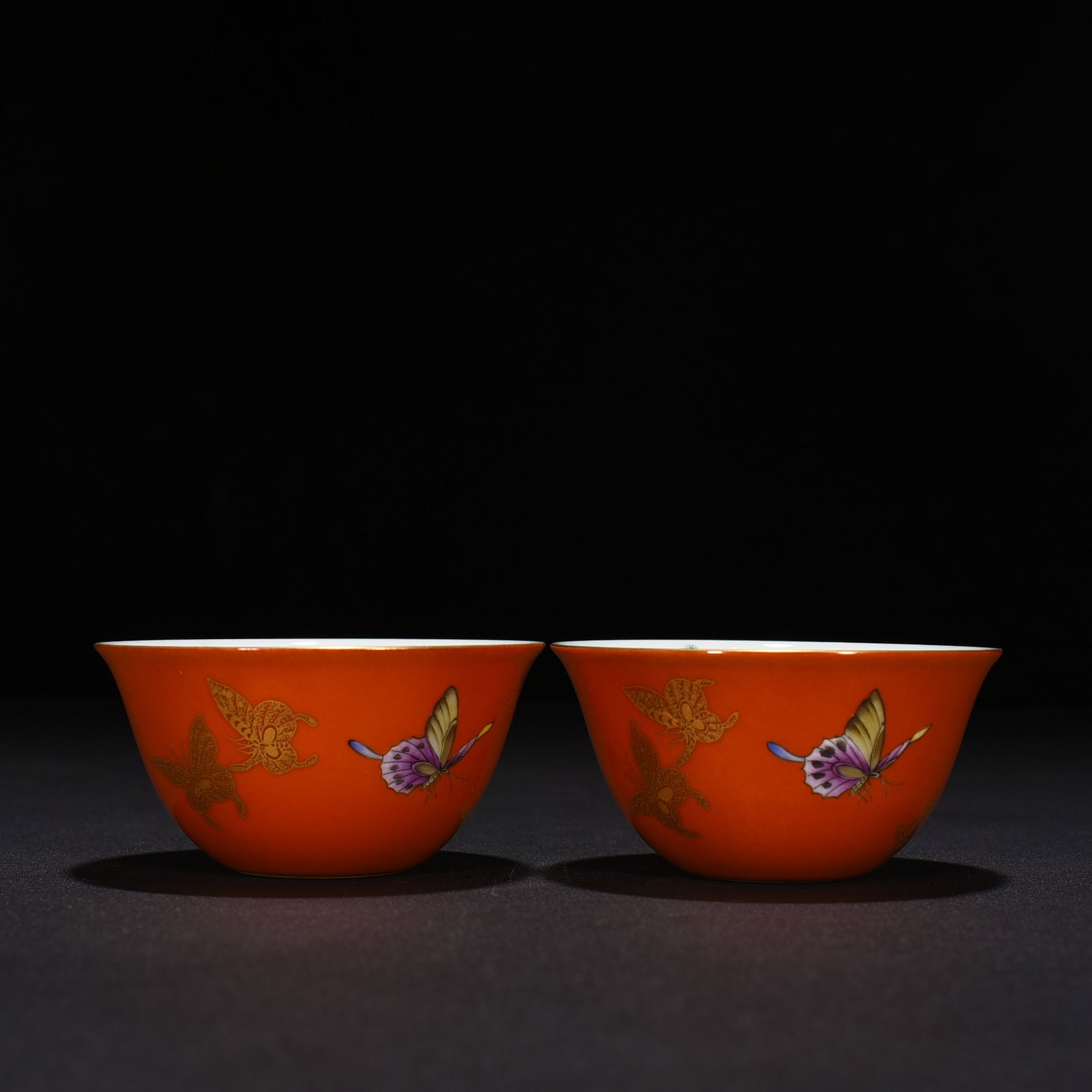 An Exquisite Chinese Red Ground Joyful Peony Flower Pattern Cup: Size: Width 8.5 cm - Height 4.5 cm |Materials: Porcelain |Dynasty: Qing dynasty |Inscription: Yongzheng Mark |Object: cup