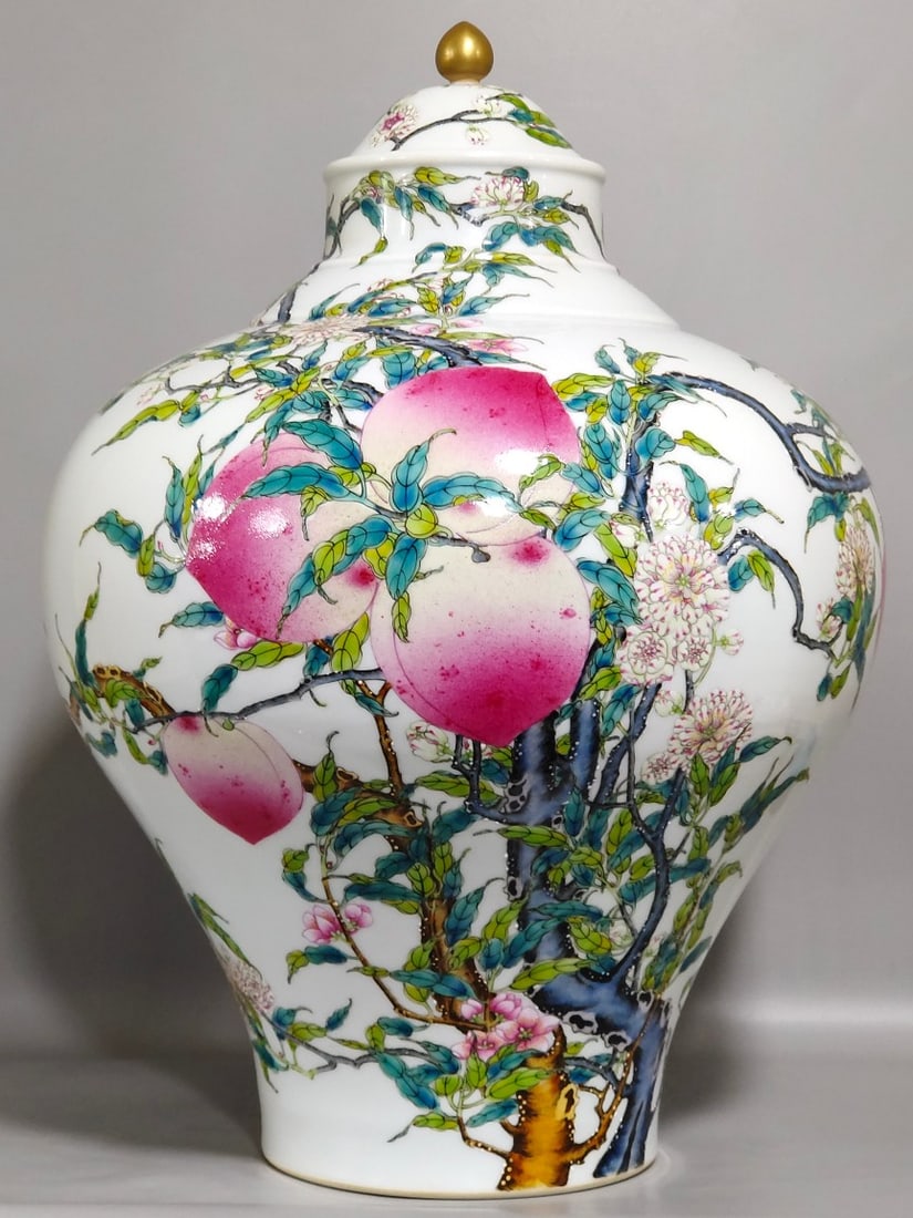 An Exquisite Chinese famille rose nine-peach jar (1 of 8)
