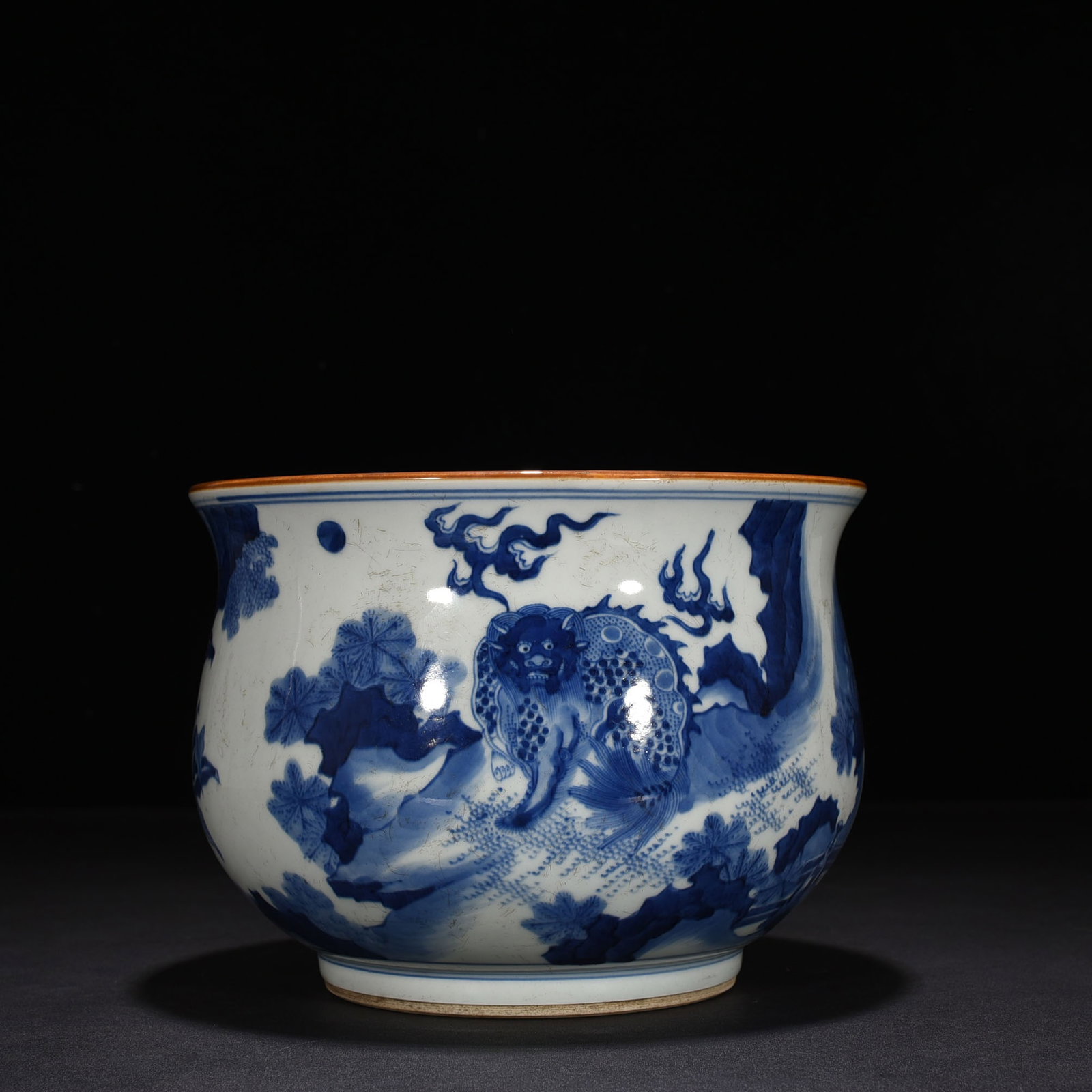 An Exquisite Chinese blue and white banana unicorn pattern Burner: Size: Height 23 cm - Width 17 cm |Materials: Porcelain |Dynasty: Qing dynasty |Inscription: Kangxi |Object: Burner