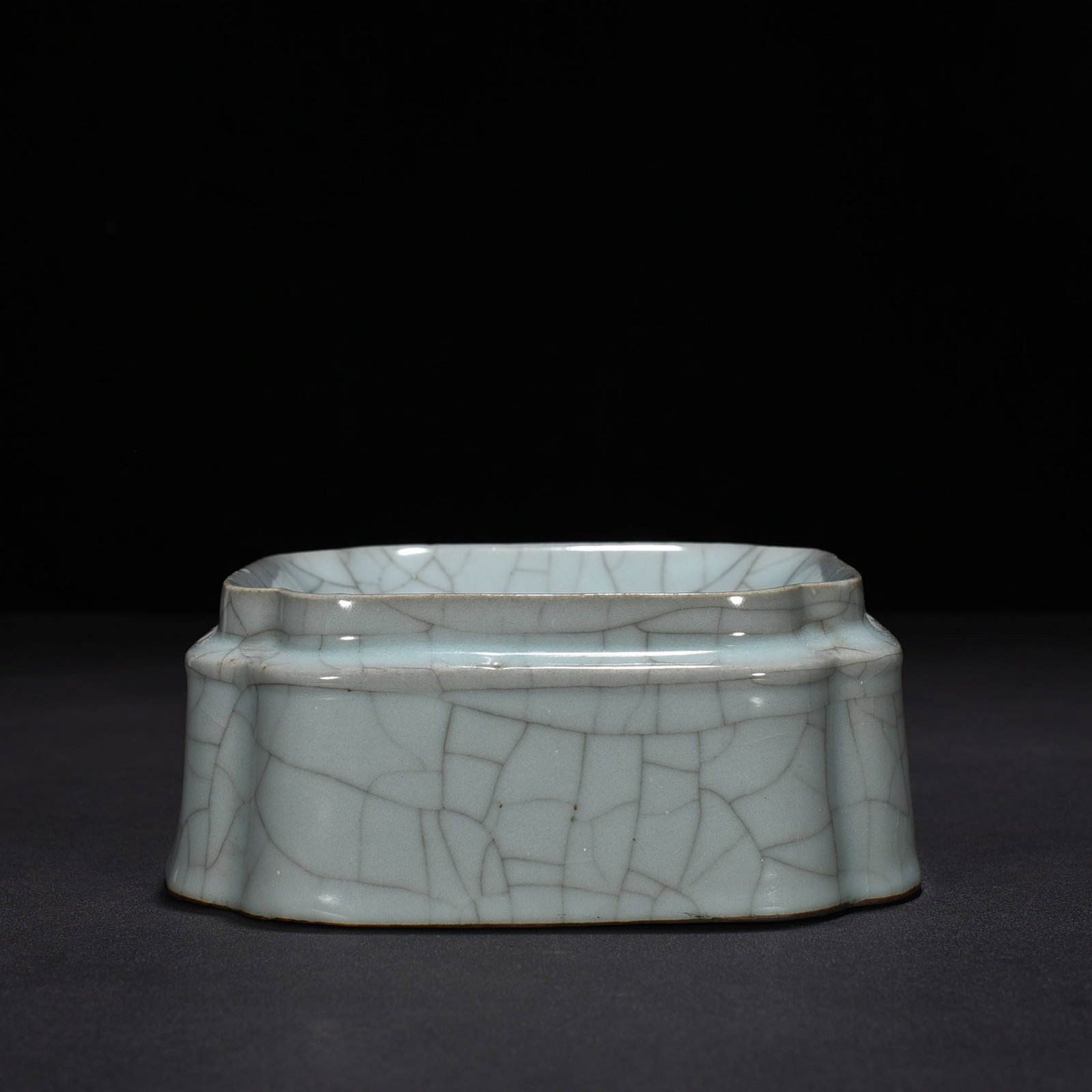 An Exquisite Chinese official kiln square box brush washer: Size: Height 6 cm - Widthh 16 cm Materials: Porcelain Dynasty: An Exquisite Chinese Attribution: 10th-c Period Object: washer