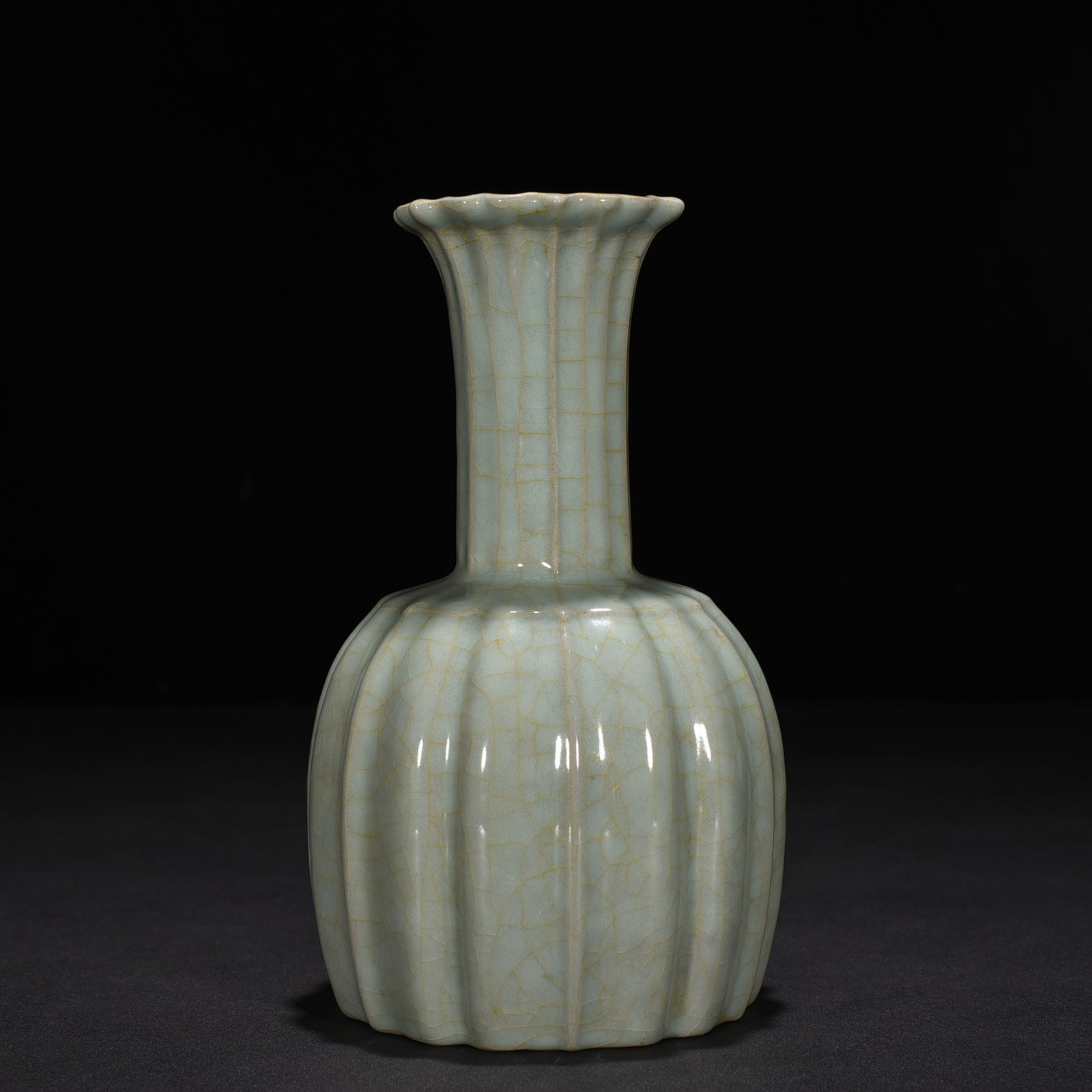 An Exquisite Chinese official kiln Gualeng vase: Size: Height 20 cm - Widthh 9cm Materials: Porcelain Dynasty: An Exquisite Chinese Attribution: 10th-c Period Object: vase