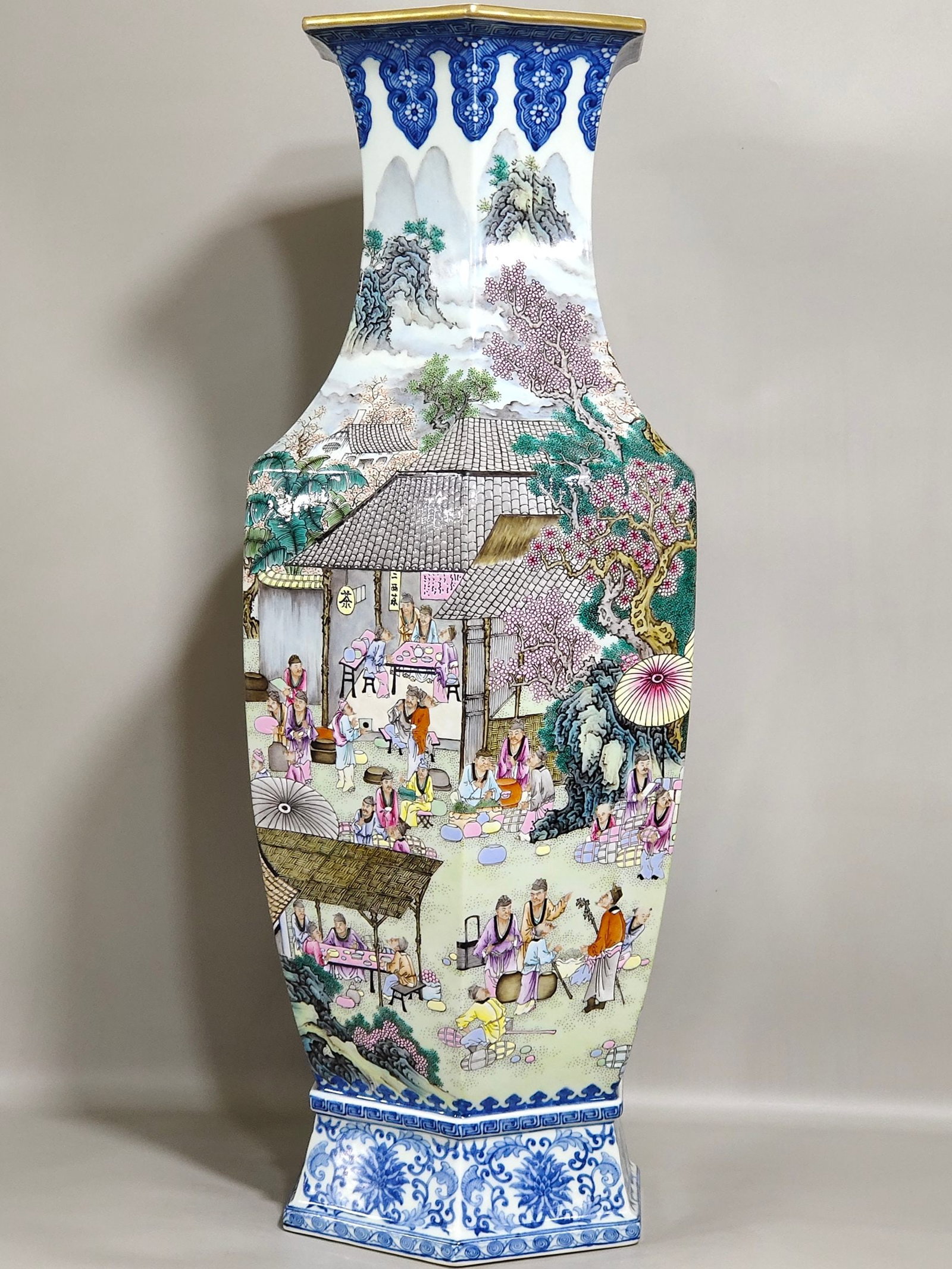 An Exquisite Chinese character story wine tasting picture six-square bottle: Size: Height 60 cm - Width 25 cm Materials: Porcelain Dynasty: Qing dynasty Inscription: Qianlong Mark Object: bottle