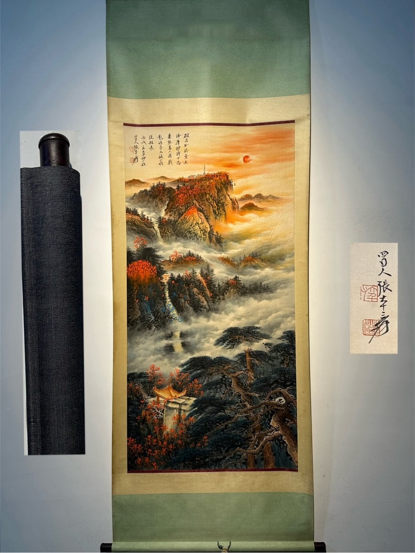 Chinese scroll painting Zhang Daqian: Size: Height 138 cm - Width 69 cm Materials: Silk and Paper Dynasty: Qing Dynasty Inscription: Zhang Daqian Object: Scroll Zhang Daqian's high-quality hand-painted splashed color landscape painting on