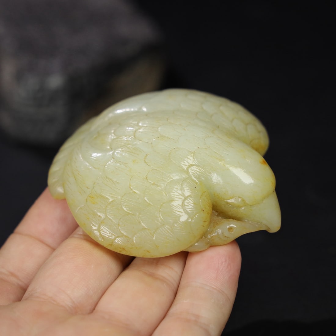 An Exquisite Chinese Natural Jade Carved bird: Size: Width 7 cm - Height 6.7 cm Materials: Jade Dynasty: Qing dynasty Attribution: Qianlong Period Object: bird