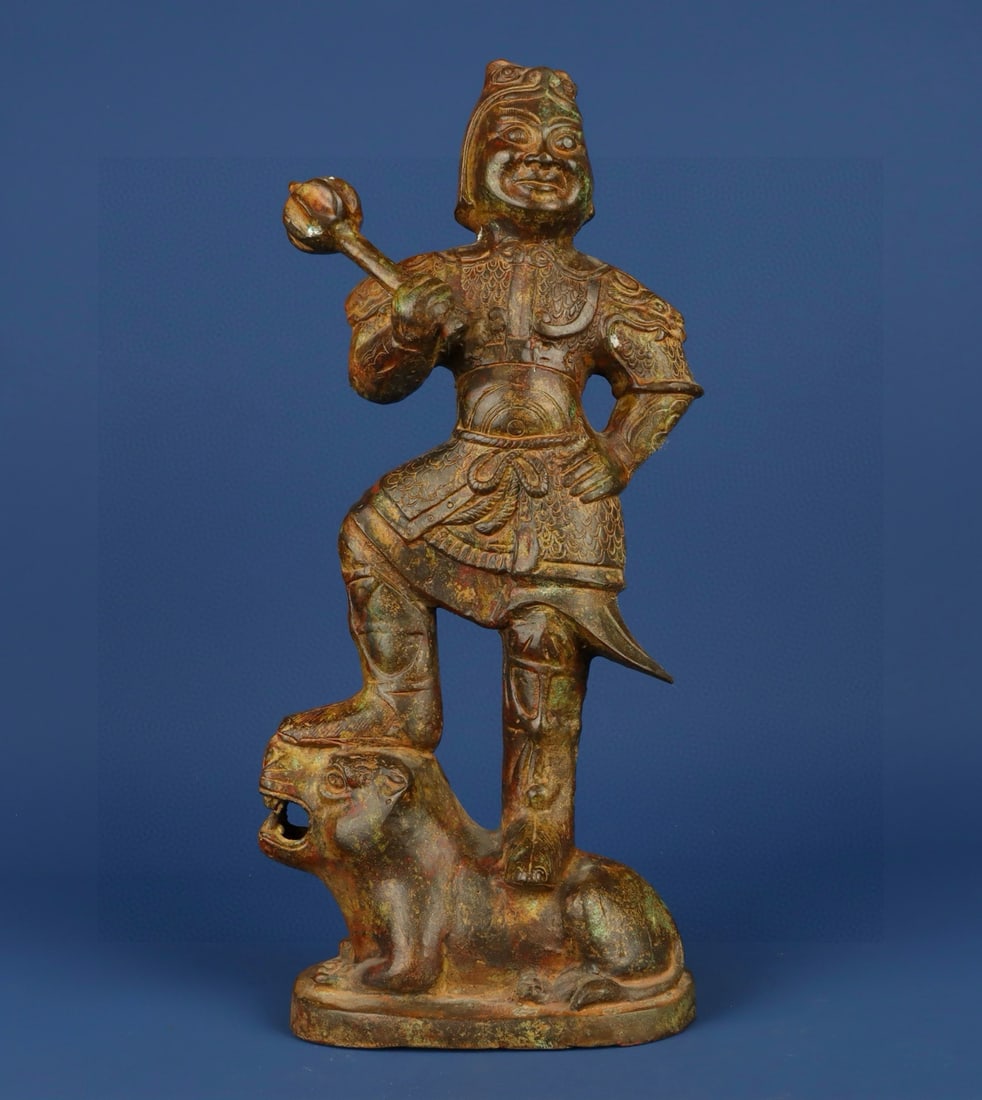 An Exquisite Chinese Bronze Tiger General Statue: Size: Height 39 cm - Width 19 cm Materials: Bronze Dynasty: Han dynasty Attribution: 1st to 3rd-C Object: Bell