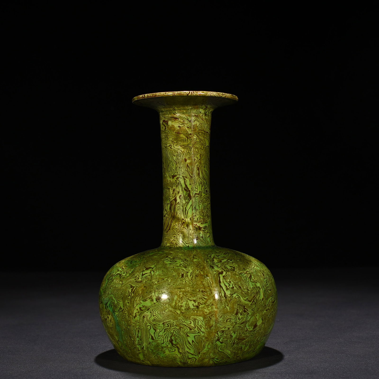An Exquisite Chinese Dangyang Yu Kiln green glaze mouth bottle: Size: Height 18.5 cm - Widthh 12 cm Materials: Porcelain Dynasty: Song Dynasty Attribution: 10th-C period Object: bottle