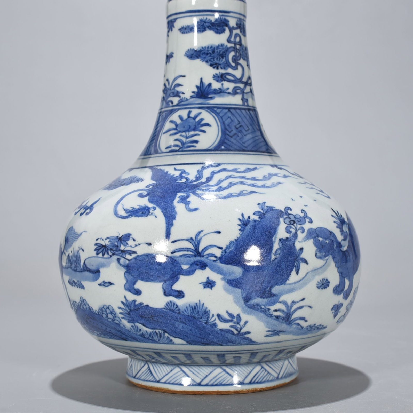 An Exquisite Chinese Changchun stylAnimal pattern bottle - 4