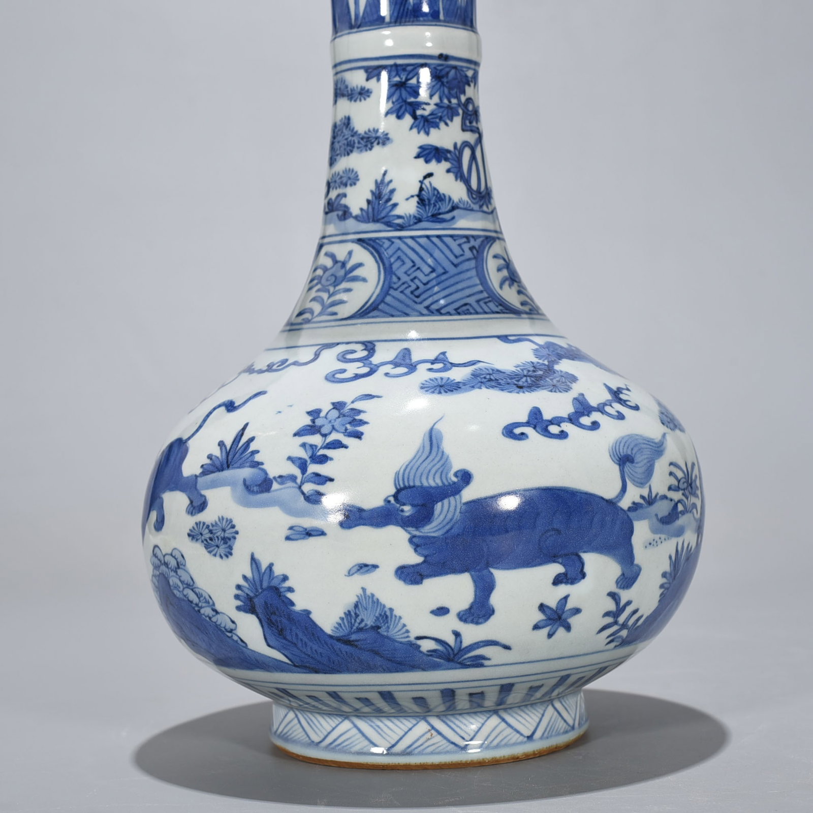 An Exquisite Chinese Changchun stylAnimal pattern bottle - 7