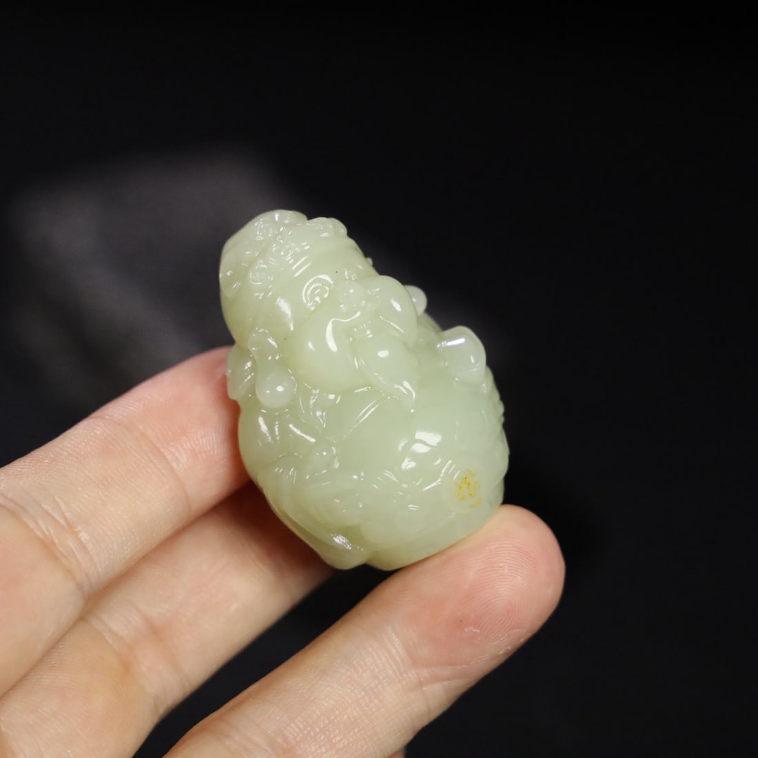 An Exquisite Chinese Natural Jade Carved Ornaments (1 of 10)