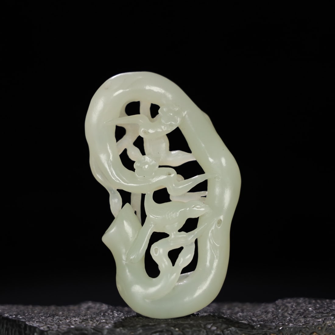 An Exquisite Chinese Natural Jade Carved Ornament (1 of 9)