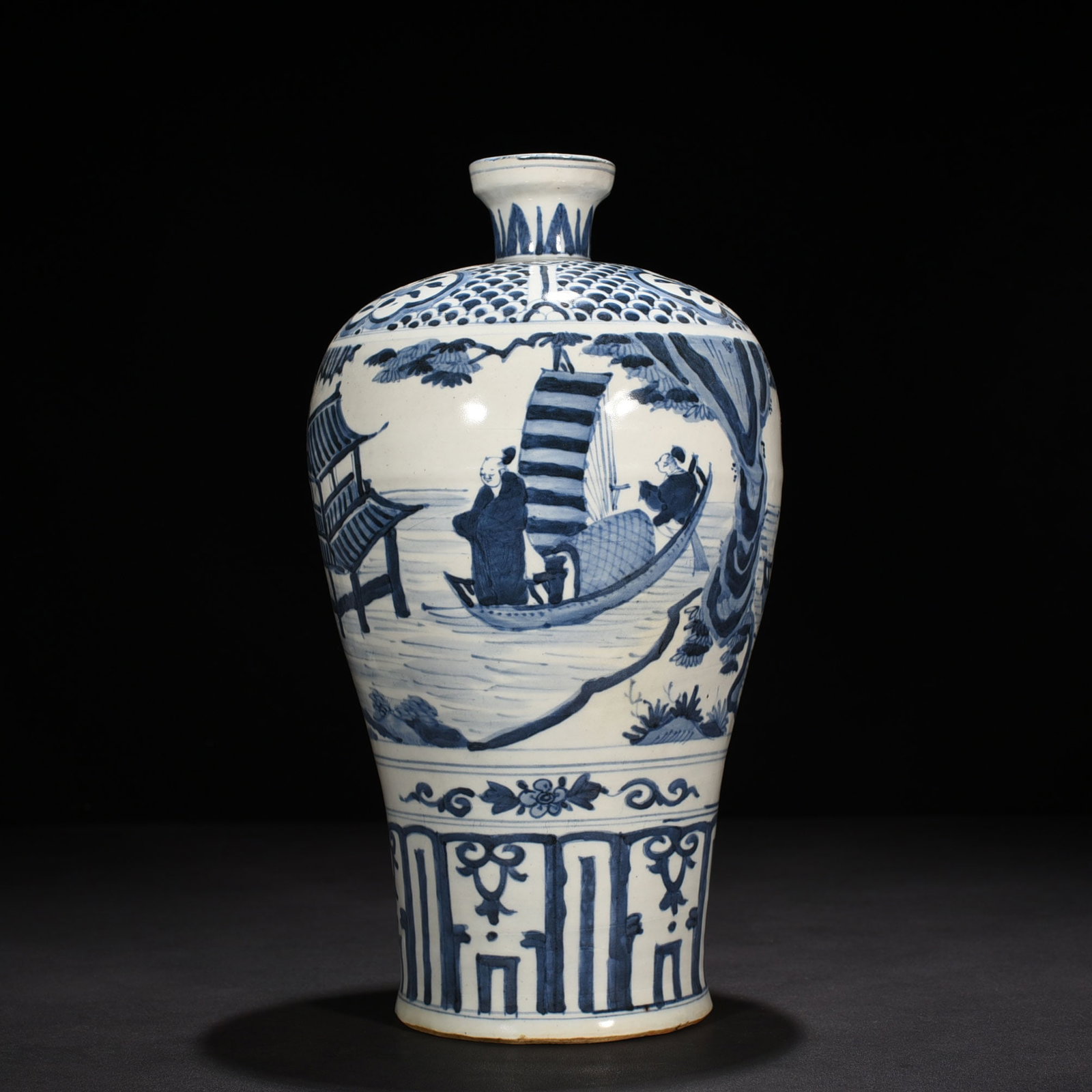 An Exquisite Chinese blue and white plum vase: Size: Height 33 cm - Widthh 19 cm Materials: Porcelain Dynasty: Ming Dynasty Attribution: Wanli Mark Object: vase