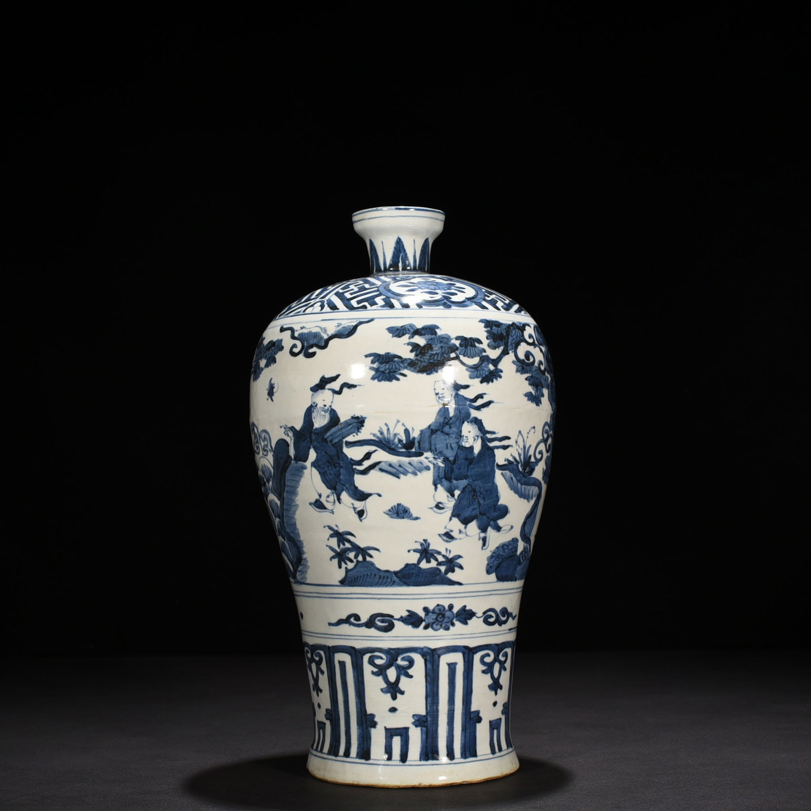 An Exquisite Chinese blue and white plum vase: Size: Height 33 cm - Widthh 19 cm Materials: Porcelain Dynasty: Ming Dynasty Attribution: Wanli Mark Object: vase