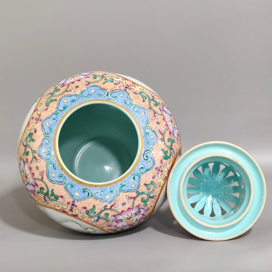 An Exquisite Chinese a window-opening fragrance diffuser - 3