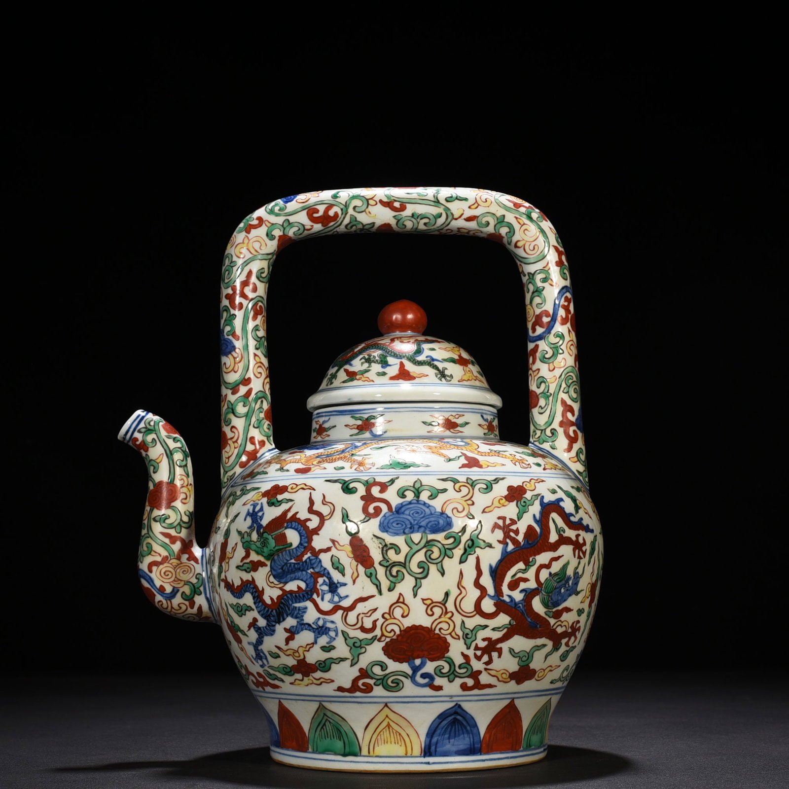 An Exquisite Chinese blue and white multi colored teapot (1 of 9)
