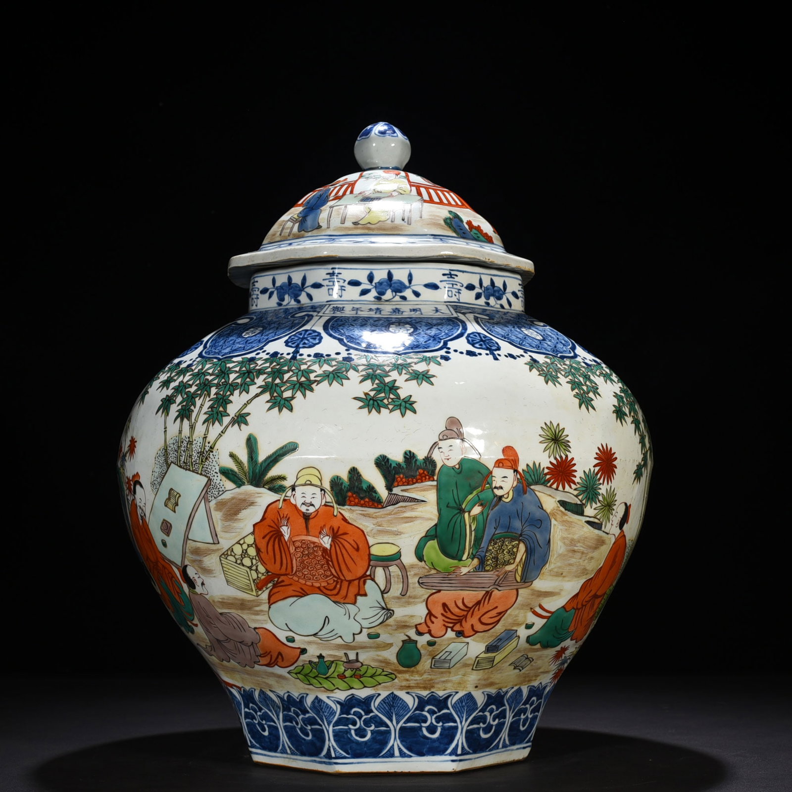 An Exquisite Chinese blue and white Taoist figure jar: Size: Height 47 cm - Widthh 35 cm Materials: Porcelain Dynasty: Ming Dynasty Attribution: Jiajing Mark Object: jar