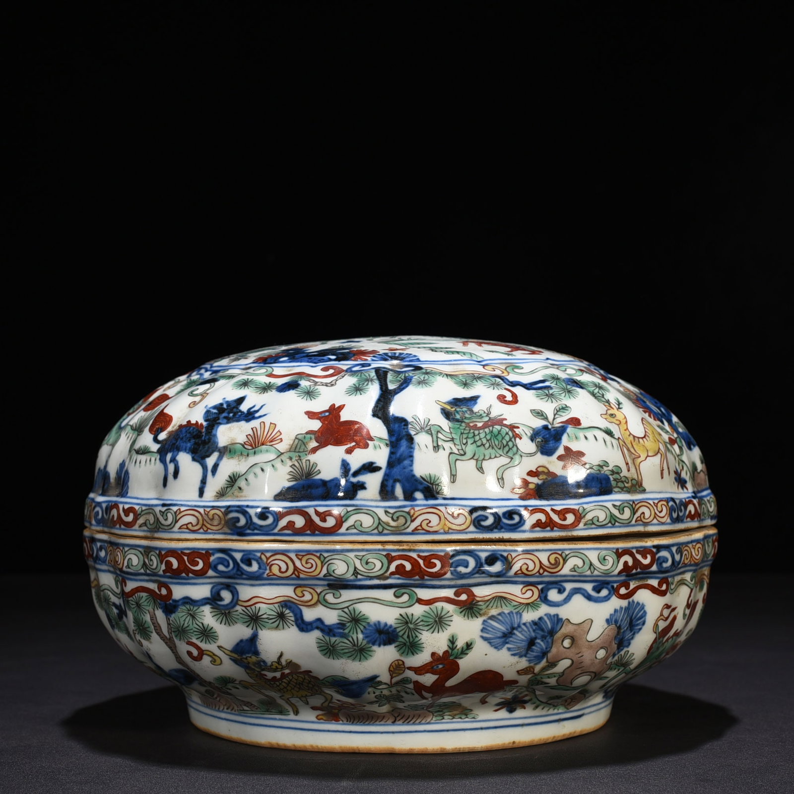 An Exquisite Chinese blue and white multi colored box (1 of 9)