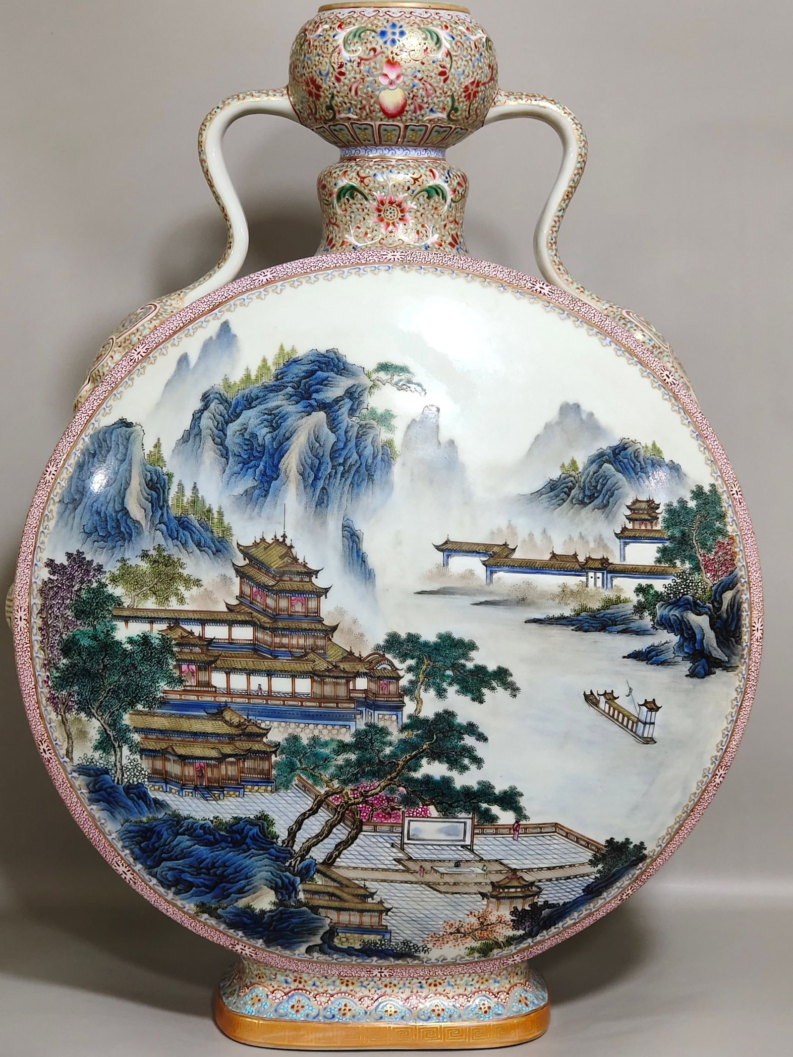 An Exquisite Chinese Gu Yuexuan window landscape attic flat vase: Size: Height 52 cm - Width 35 cm Materials: Porcelain Dynasty: Qing dynasty Inscription: Qianlong Mark Object: vase