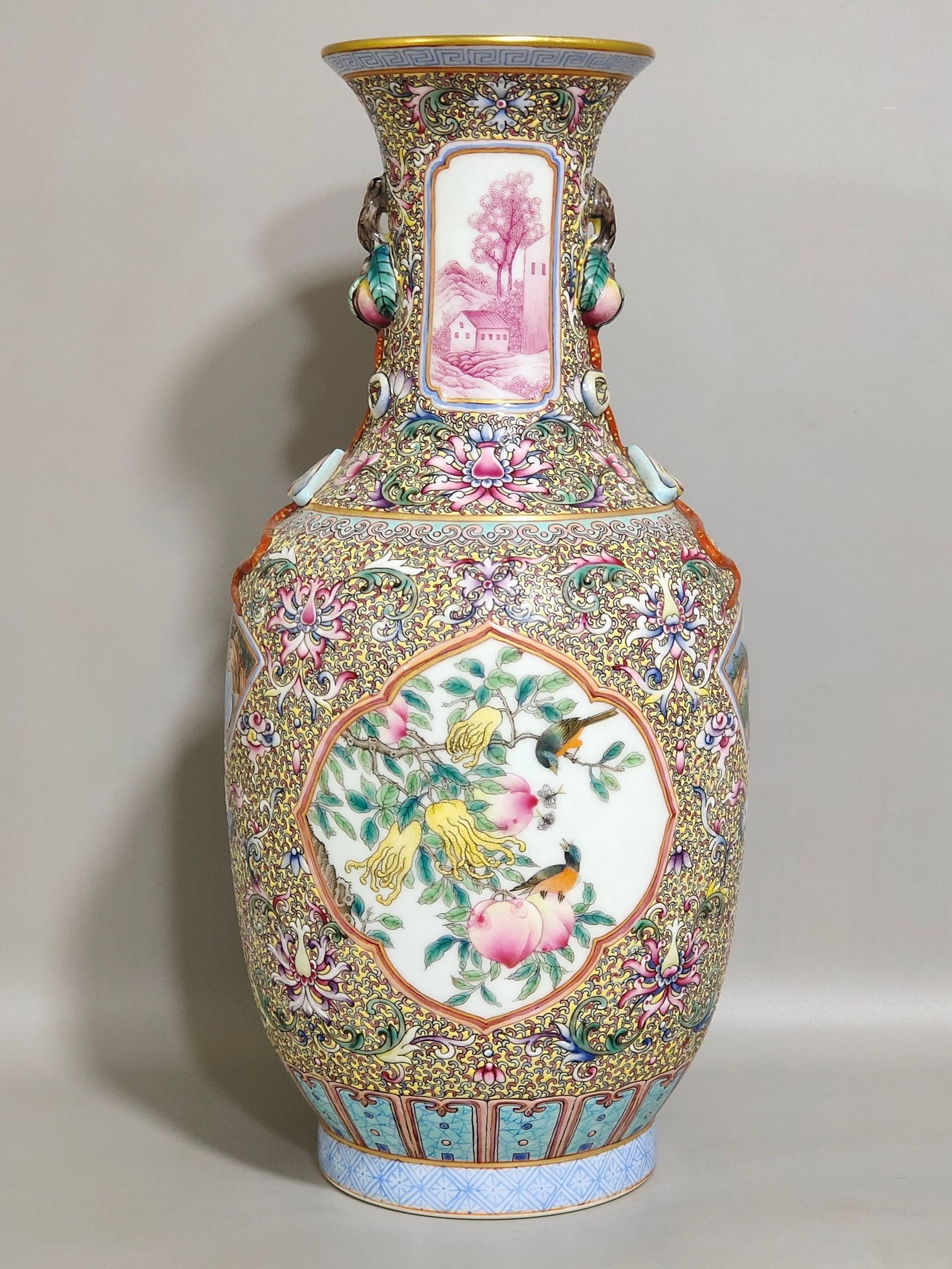 An Exquisite Chinese Gu Yuexuan window flowerAnd bird Western figure amphora: Size: Height 26.5 cm - Width 12 cm Materials: Porcelain Dynasty: Qing dynasty Inscription: Qianlong Mark Object: amphora