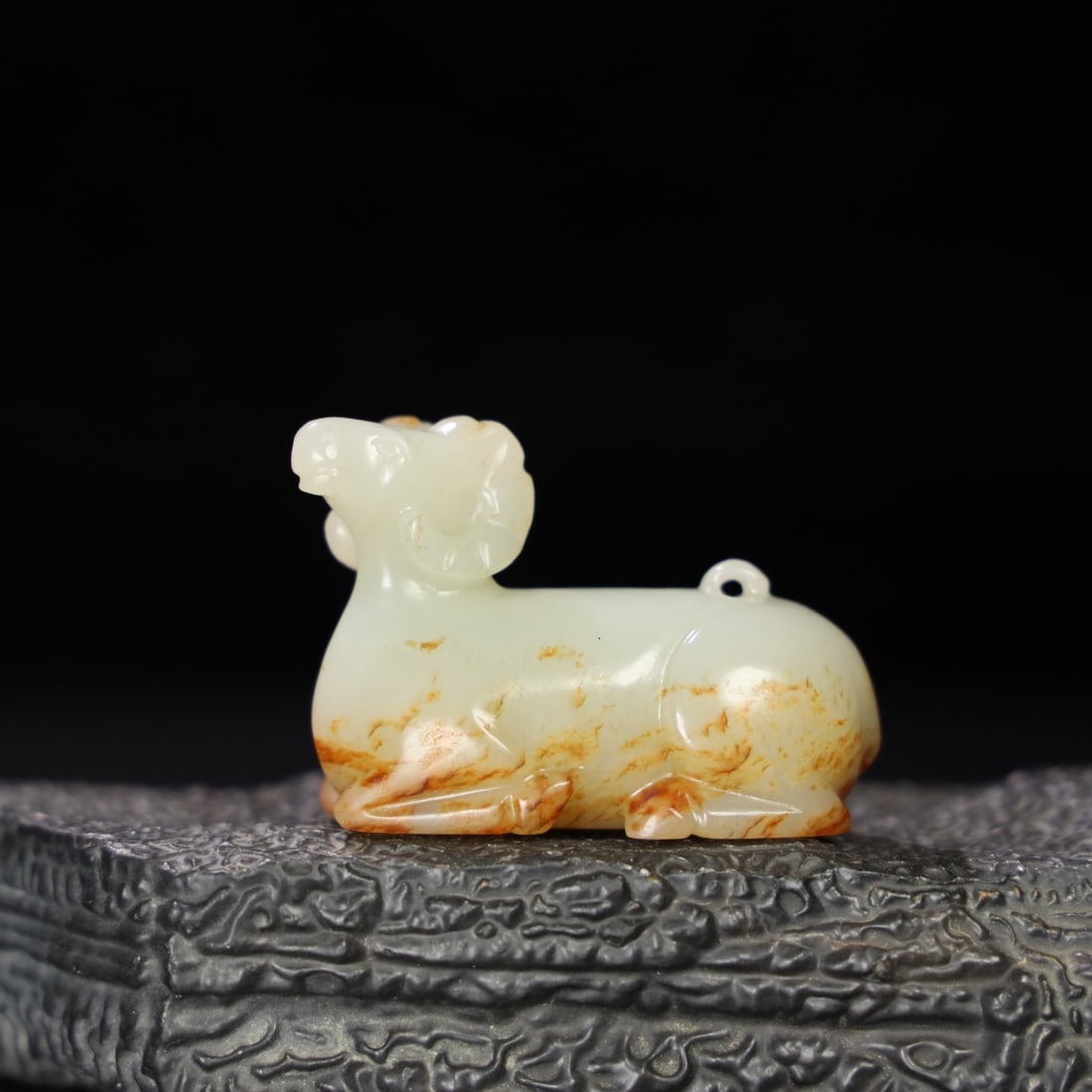 An Exquisite Chinese Natural Jade Carved sheep (1 of 9)