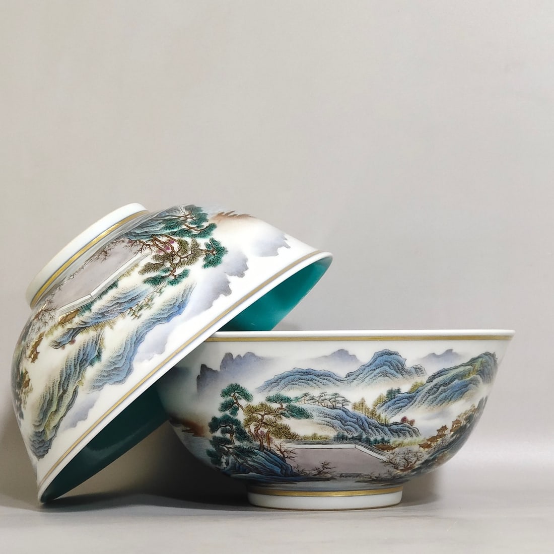 An Exquisite Chinese famille rose porcelain bowl: Size: Width 14.8 cm - Height 6.6 cm Materials: Porcelain Dynasty: Qing dynasty Inscription: Qianlong Mark Object: bowl