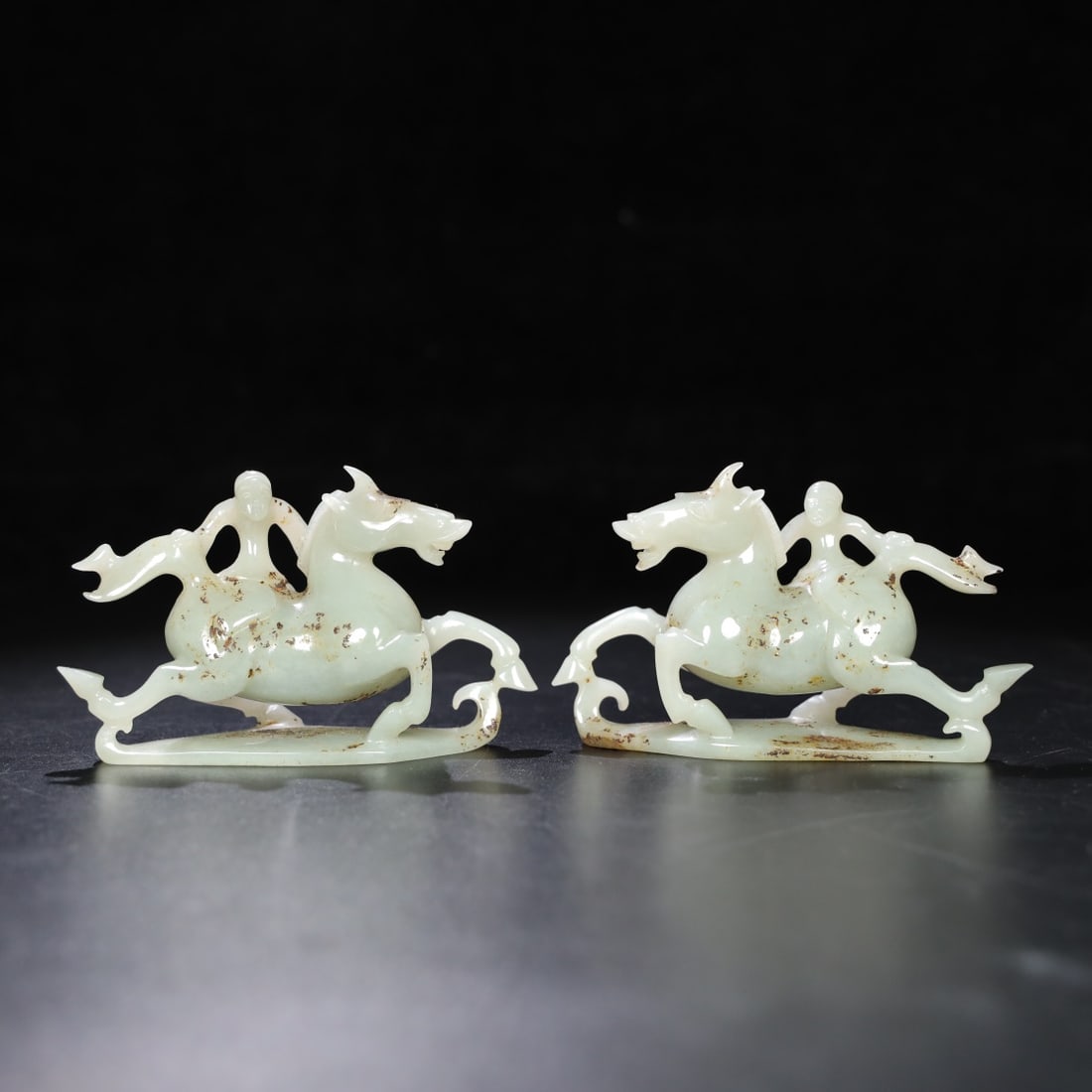 An Exquisite Chinese Natural Jade Carved Horses: Size: Width 11.3 cm - Height 6.6 cm Materials: Jade Dynasty: Qing dynasty Attribution: Qianlong Period Object: Horses