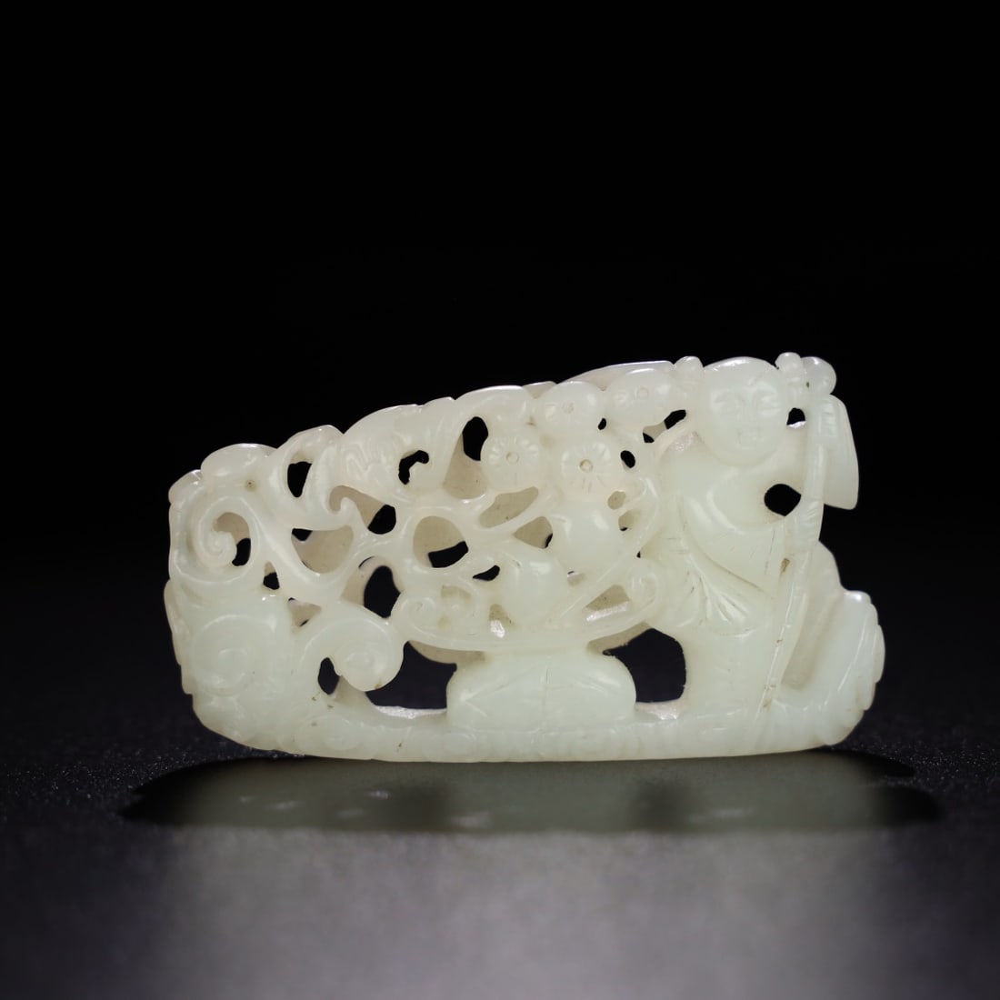 An Exquisite Chinese Natural Jade Carved Pendant: Size: Width 8.9 cm - Height 5.6 cm Materials: Jade Dynasty: Qing dynasty Attribution: Qianlong Period Object: Pendant