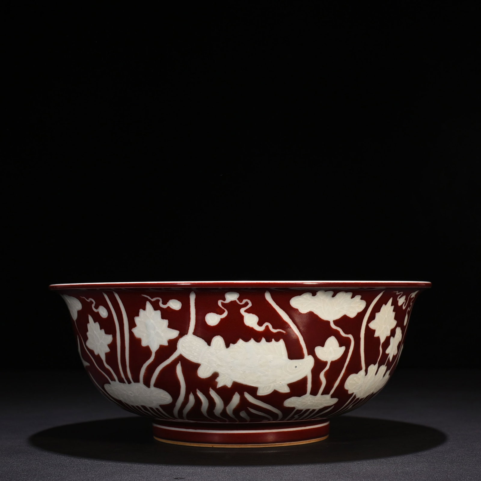 An Exquisite Chineser red glaze engraved bowl (1 of 9)