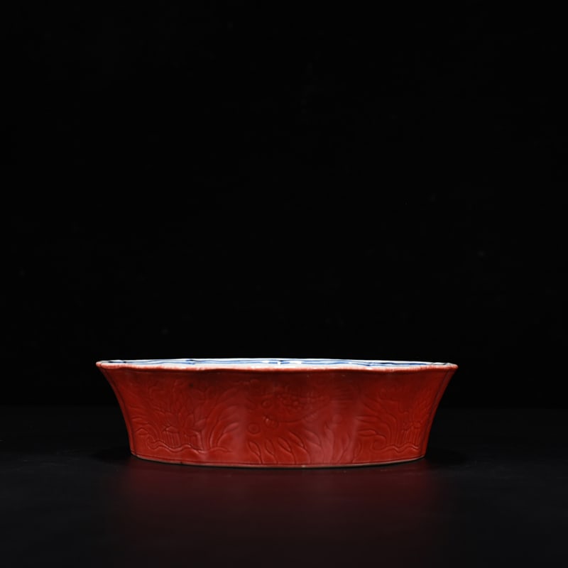 An Exquisite Chinese red glaze blue and white mouth washer: Size: Height 4 cm - Widthh 17 cm Materials: Porcelain Dynasty: Ming Dynasty Attribution: Xuande Mark Object: washer