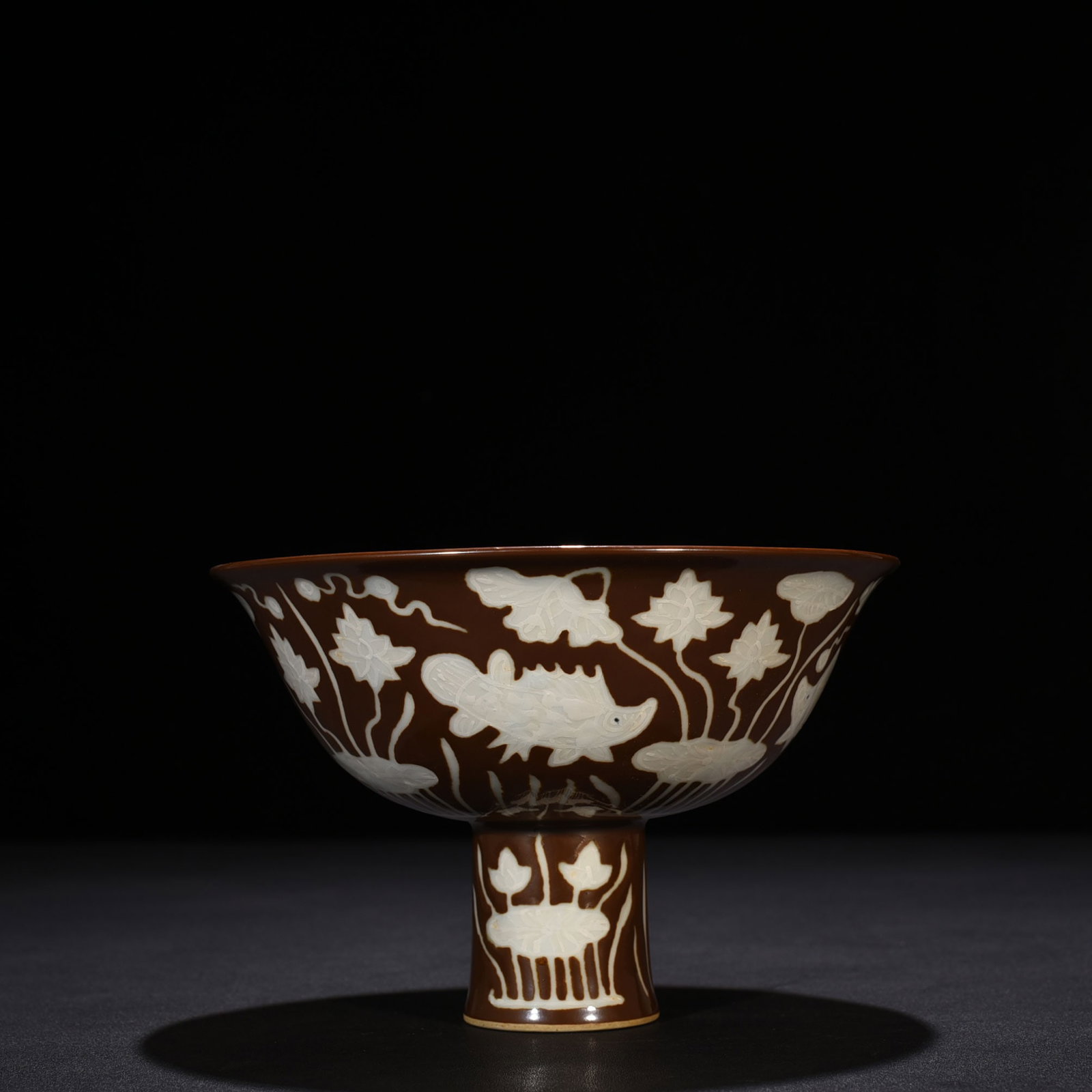 An Exquisite Chinese purple gold glaze carved tall bowl: Size: Height 11.5 cm - Widthh 15 cm Materials: Porcelain Dynasty: Ming Dynasty Attribution: Xuande Mark Object: bowl