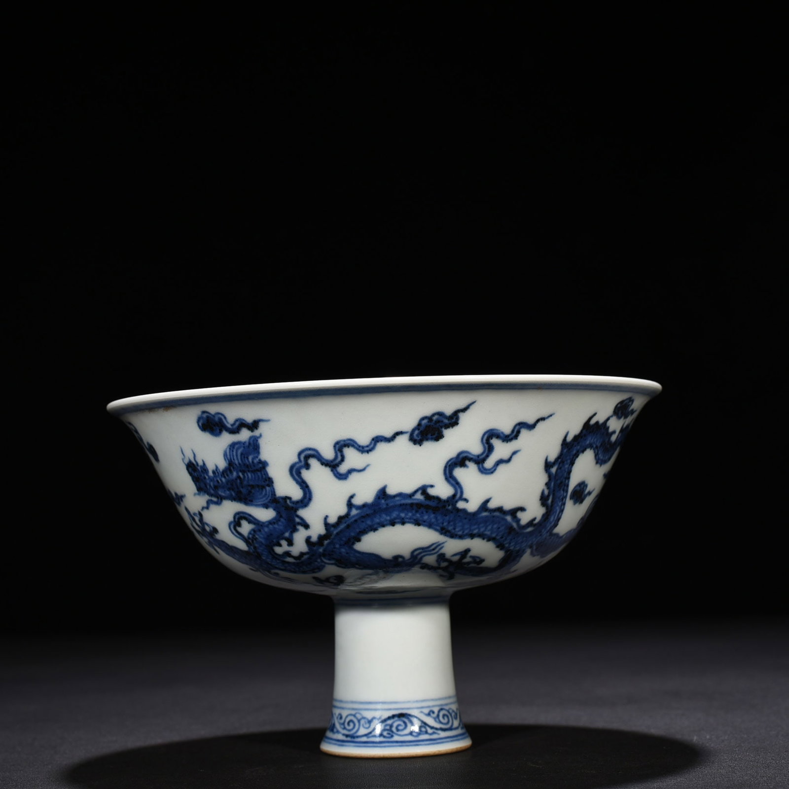 An Exquisite Chinese blue and white tall bowl: Size: Height 11 cm - Widthh 17 cm Materials: Porcelain Dynasty: Ming Dynasty Attribution: Xuande Mark Object: bowl