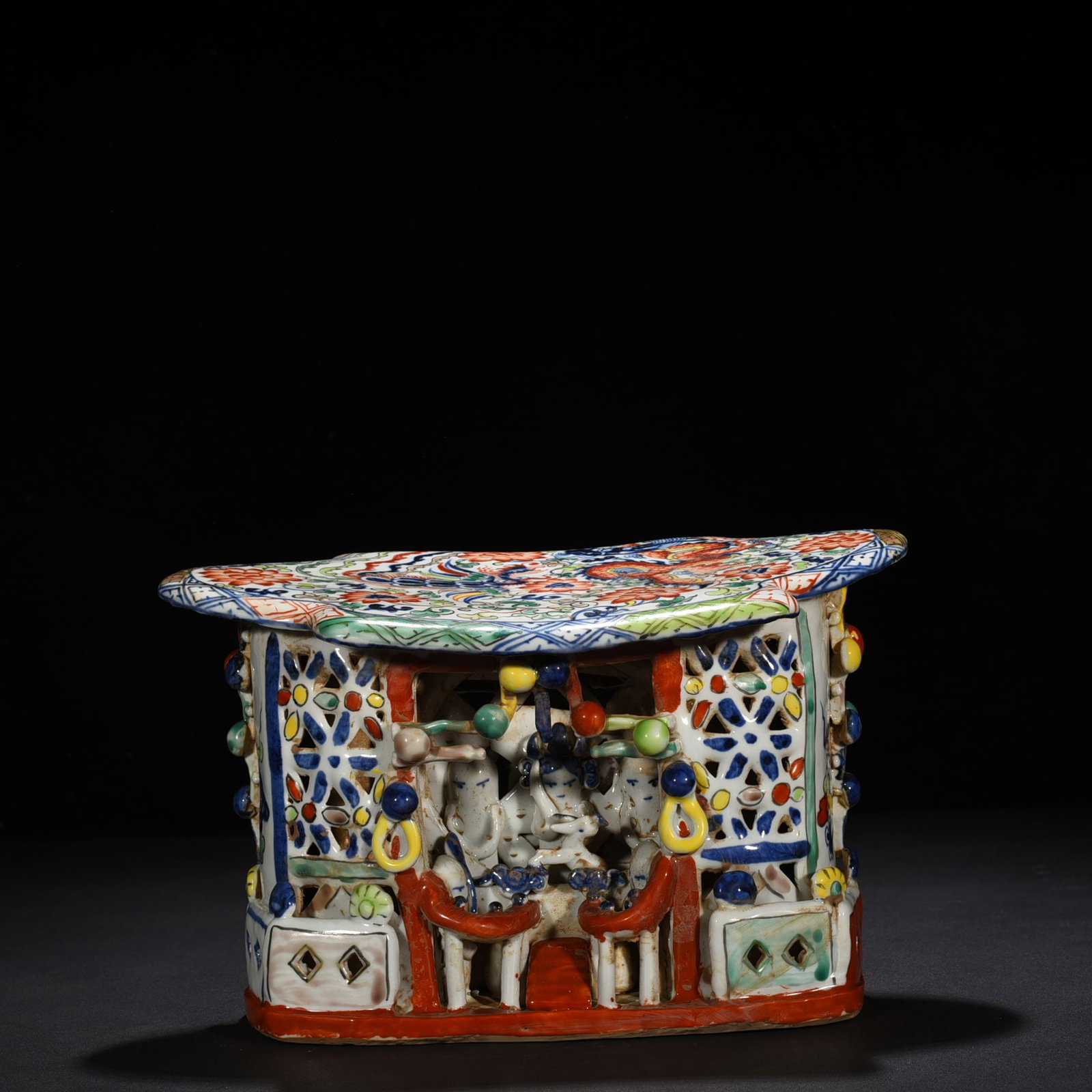 An Exquisite Chinese blue and white character story pillow (1 of 9)