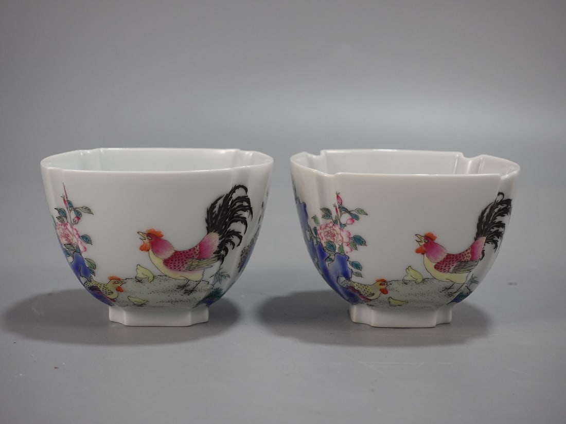 An Exquisite Chinese Famille Rose pair of square Porcelain cups (1 of 9)