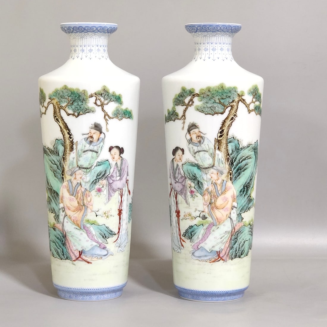 An Exquisite Chinese enamel green-edged thin vase with characters: Size: Height 20.7 cm - Width 8 cm Materials: Porcelain Dynasty: Qing dynasty Inscription: Qianlong Mark Object: vase
