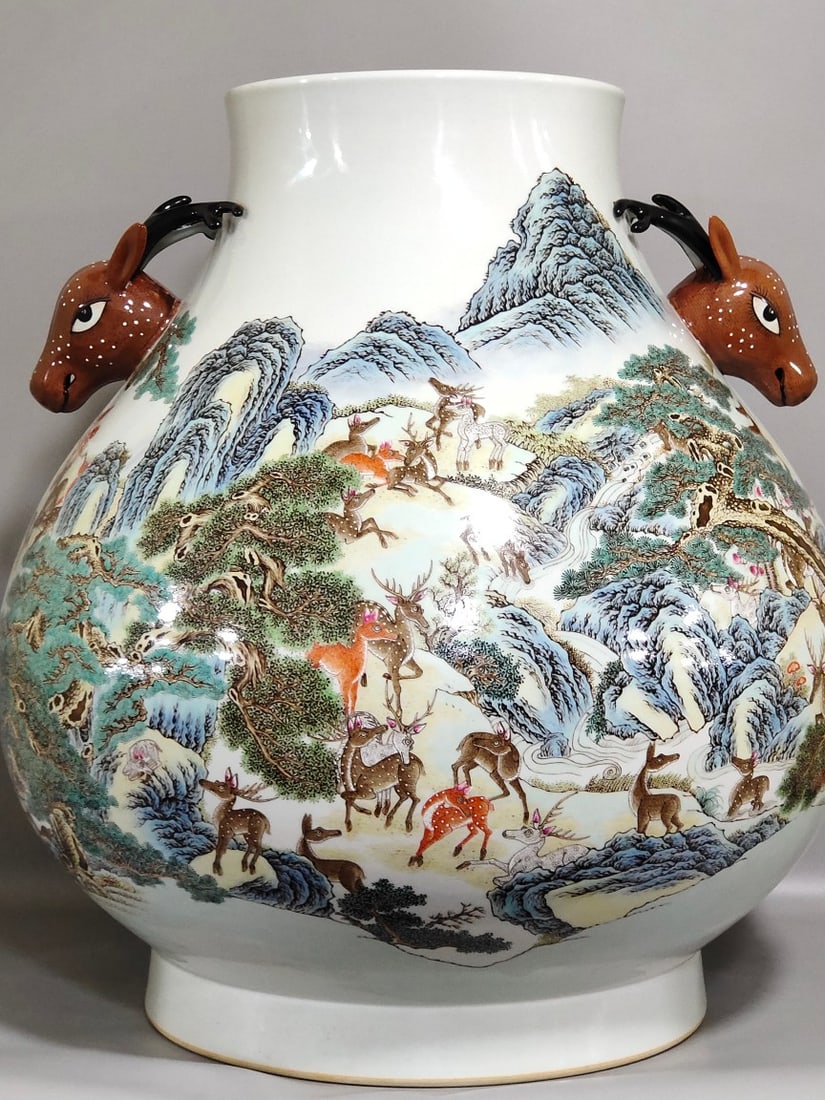An Exquisite Chinese A hundred deer headed statue (1 of 9)