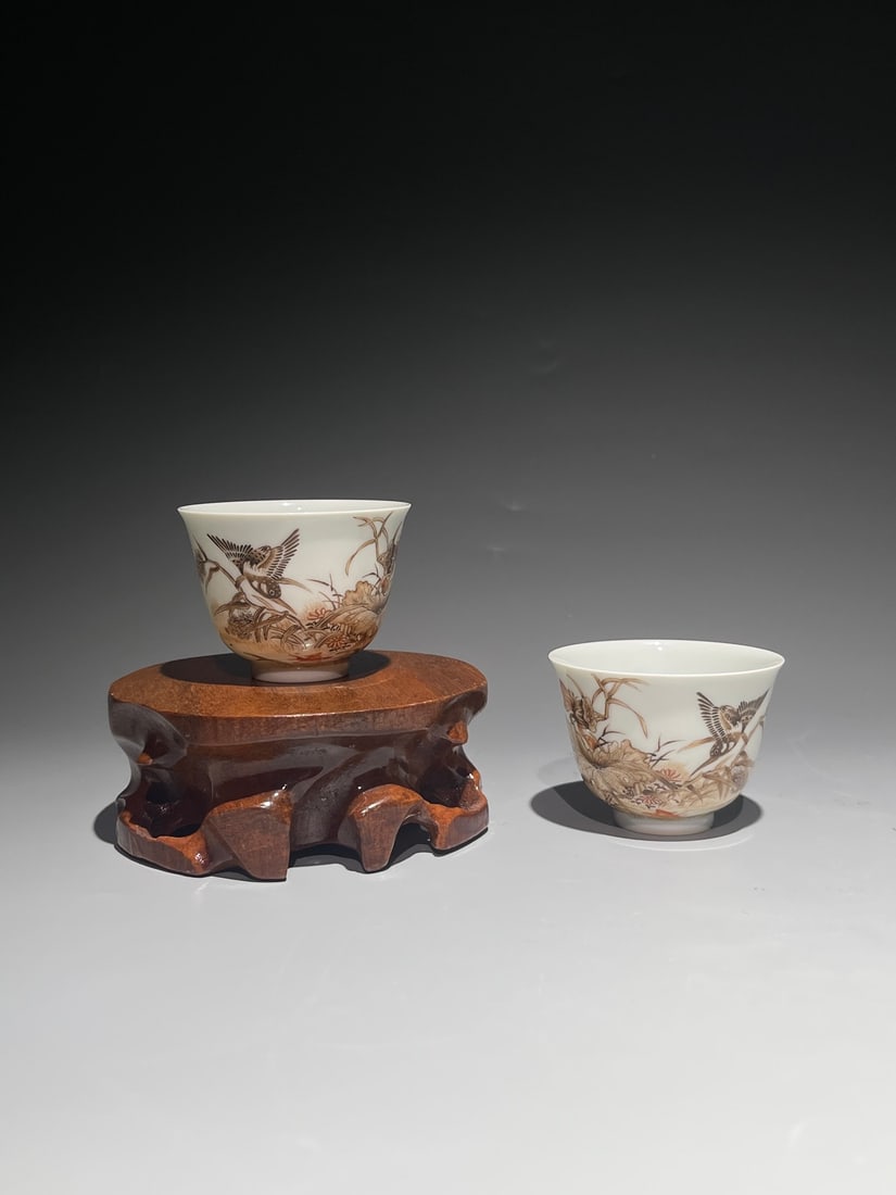 An Exquisite Chinese Brown and White ink color lotus pond kingfisher Porcelain cup: Size: Width 6.9 cm - Height 5 cm Materials: Porcelain Dynasty: Qing dynasty Attribution: Yongzheng Period Object: Cup