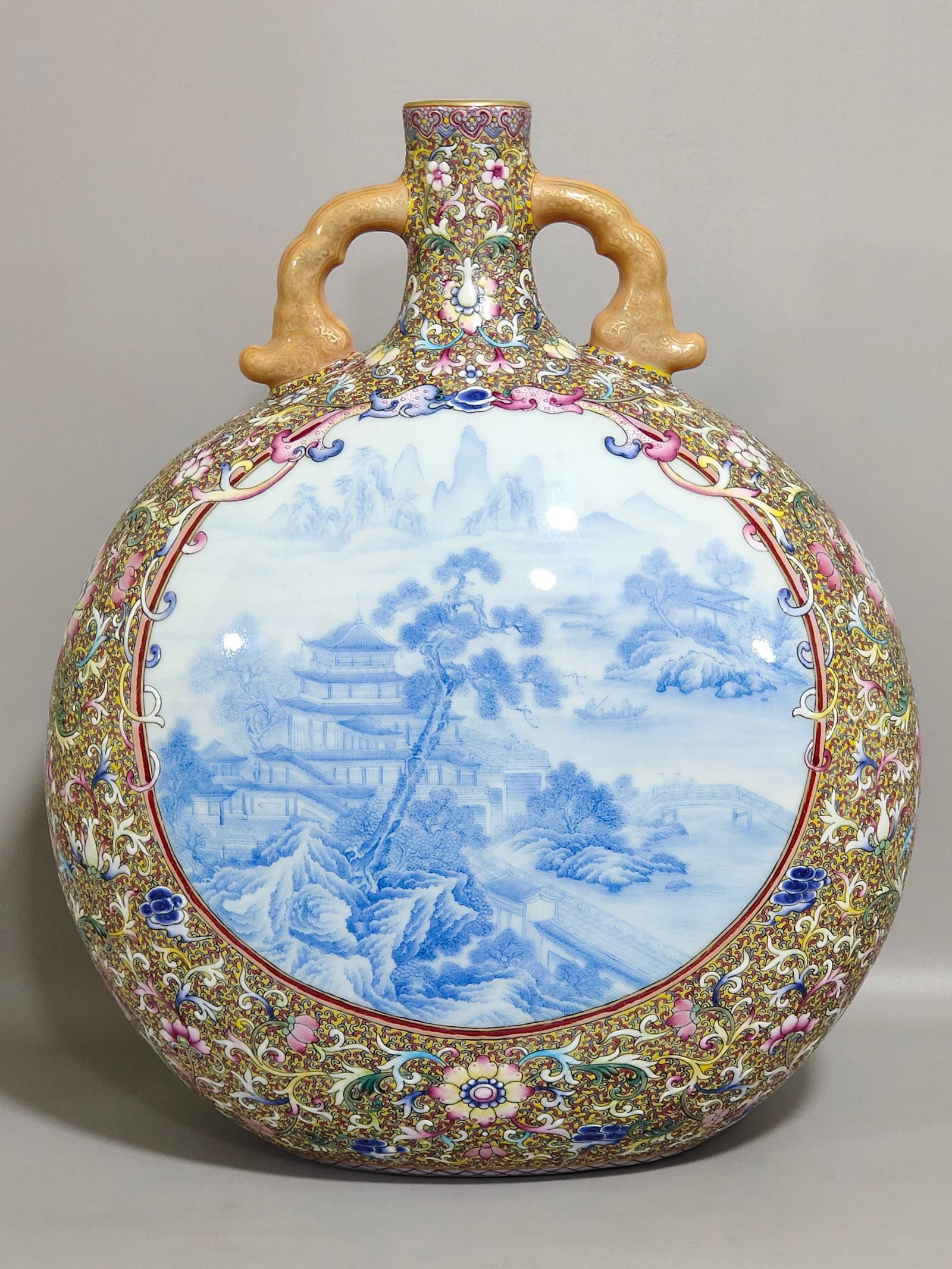 An Exquisite Chinese Fushou continuous window blue landscape moon vase: Size: Height 31 cm - Width 24.5 cm Materials: Porcelain Dynasty: Qing dynasty Inscription: Qianlong Mark Object: vase
