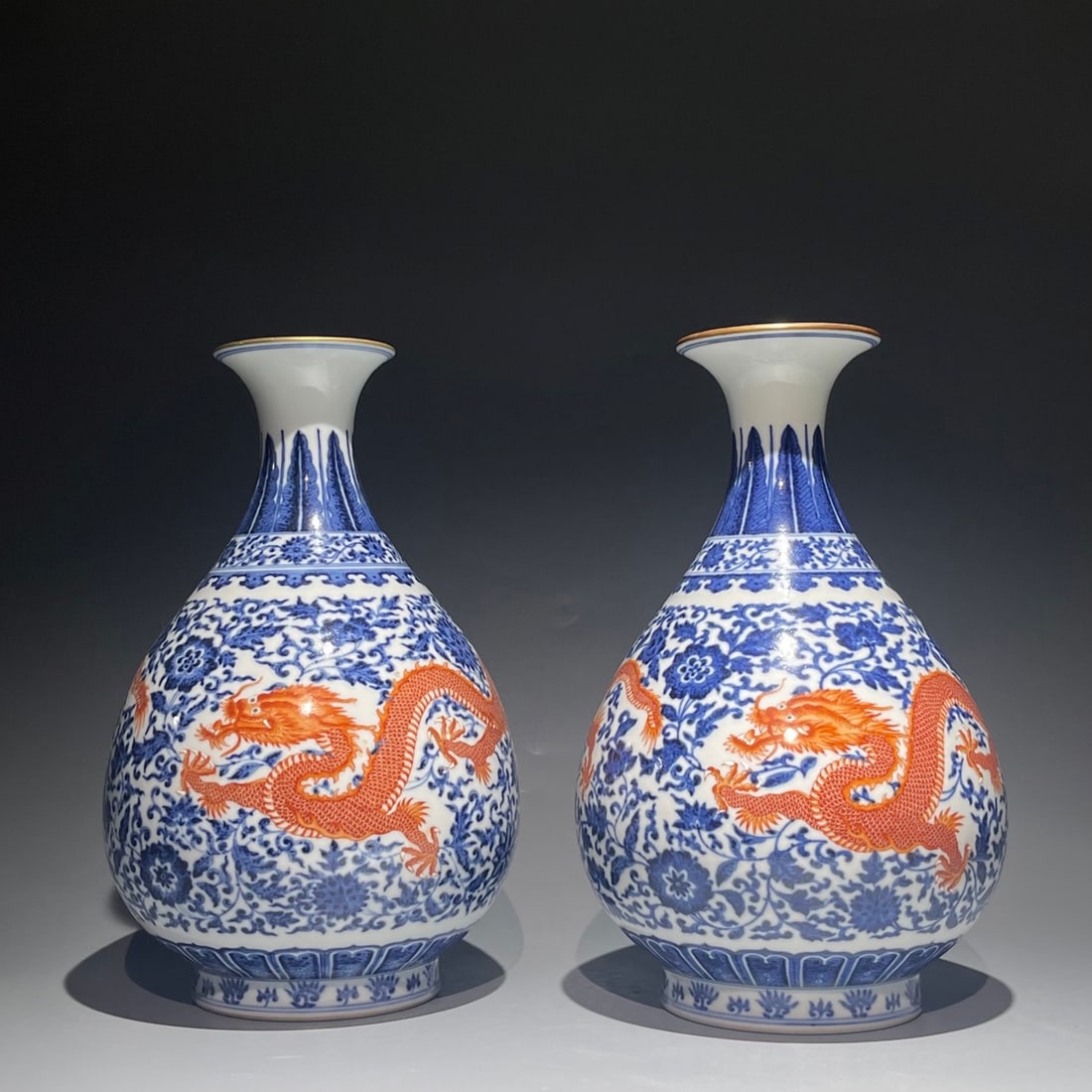 An Exquisite Chinese blue and white alum red dragon pierced with lotus pattern Porcelain vase: Size: Height 28 cm - Width 17 cm Materials: Porcelain Dynasty: Qing dynasty Attribution: Qianlong Period Object: vase