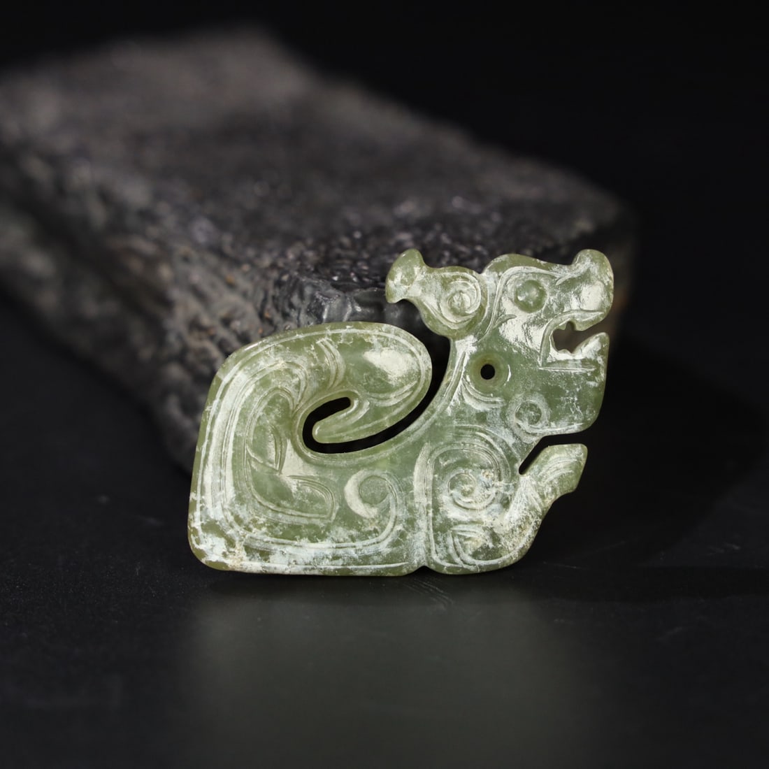 Chinese Natural Jade Carved Pendants: Size: Width 5 cm - Height 4.1 cm Materials: Jade Dynasty: Qing dynasty Attribution: Qianlong Period Object: Pendants