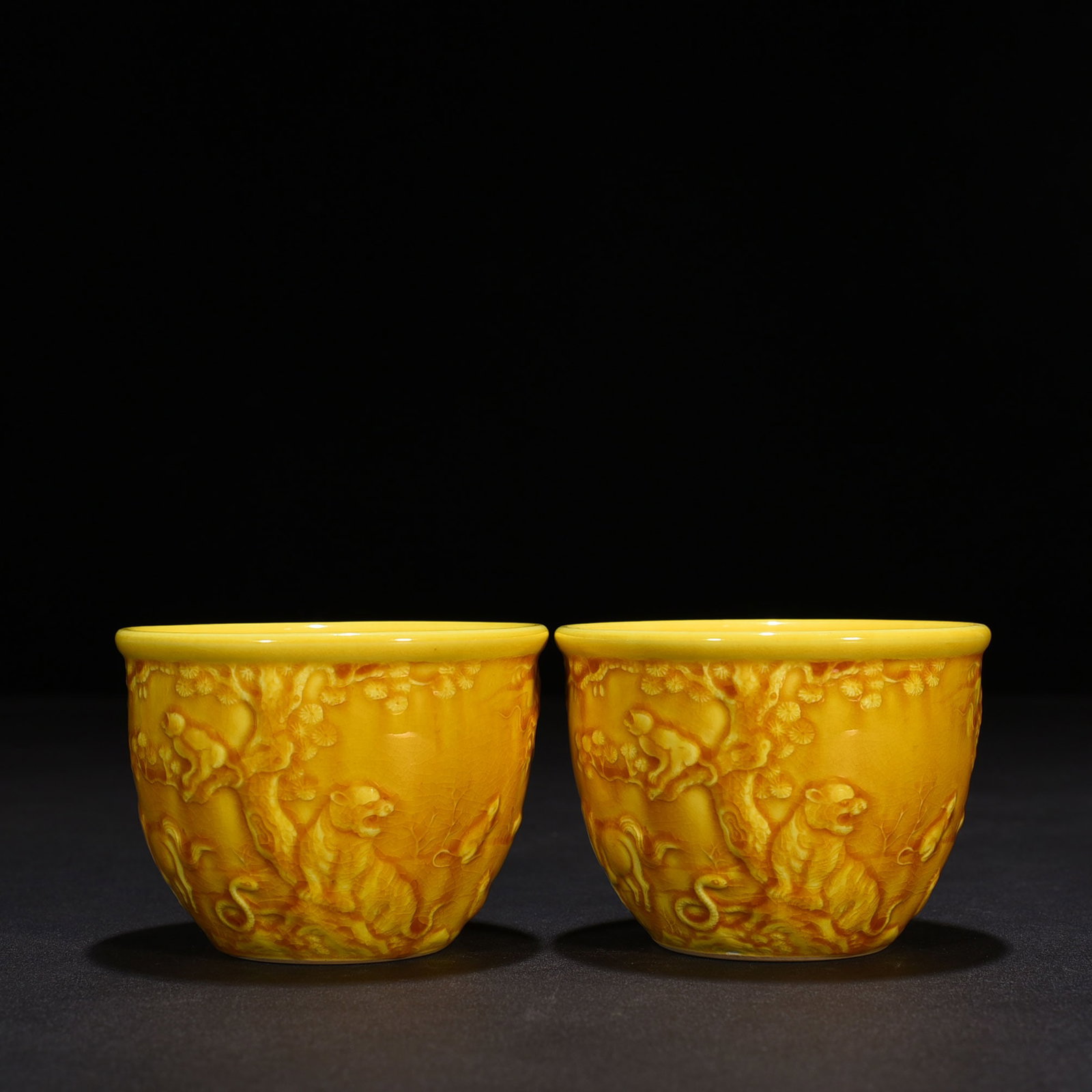 An Exquisite Chinese delicate yellow glaze cylinder cups (1 of 9)