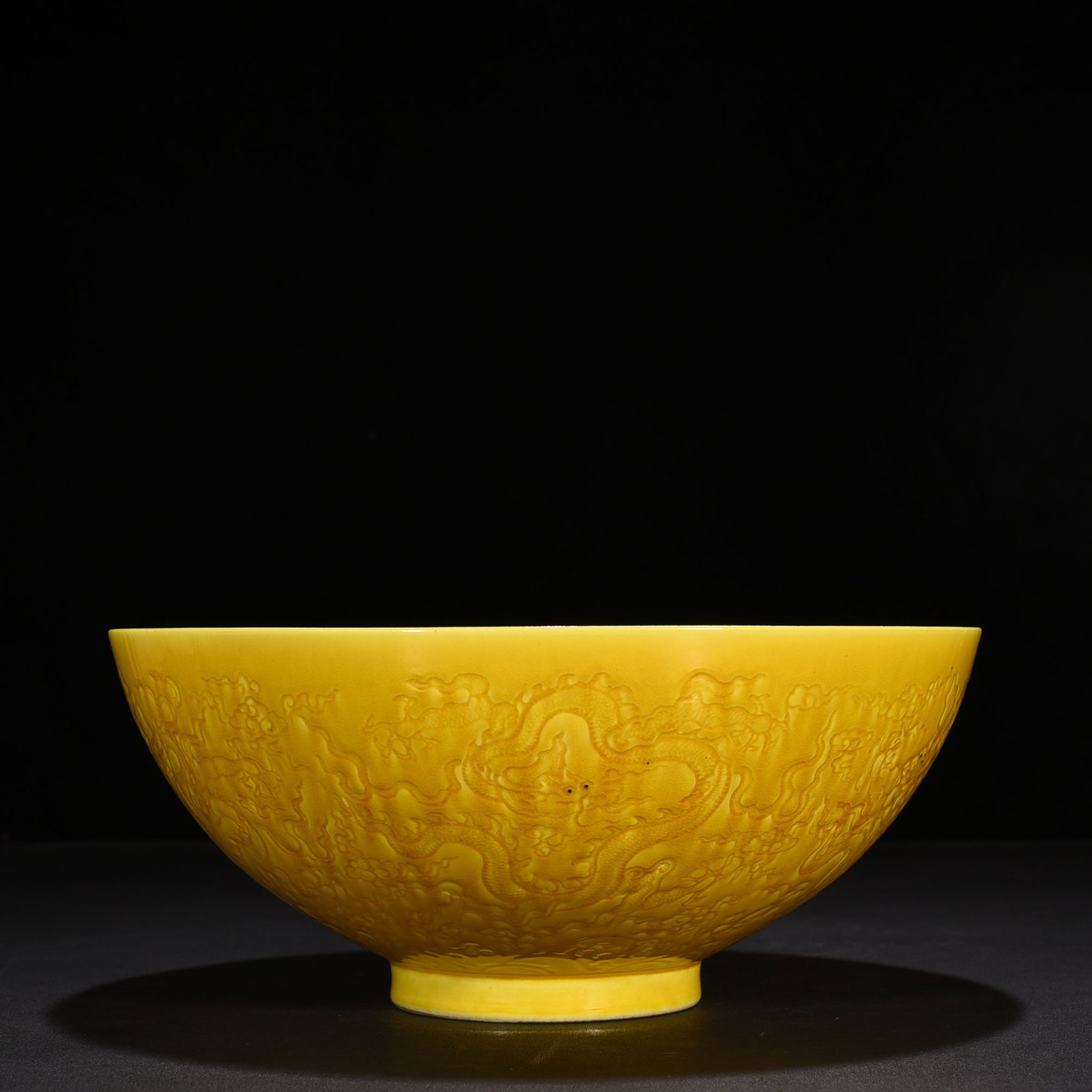 An Exquisite Chinese delicate yellow glaze thin bowl (1 of 9)