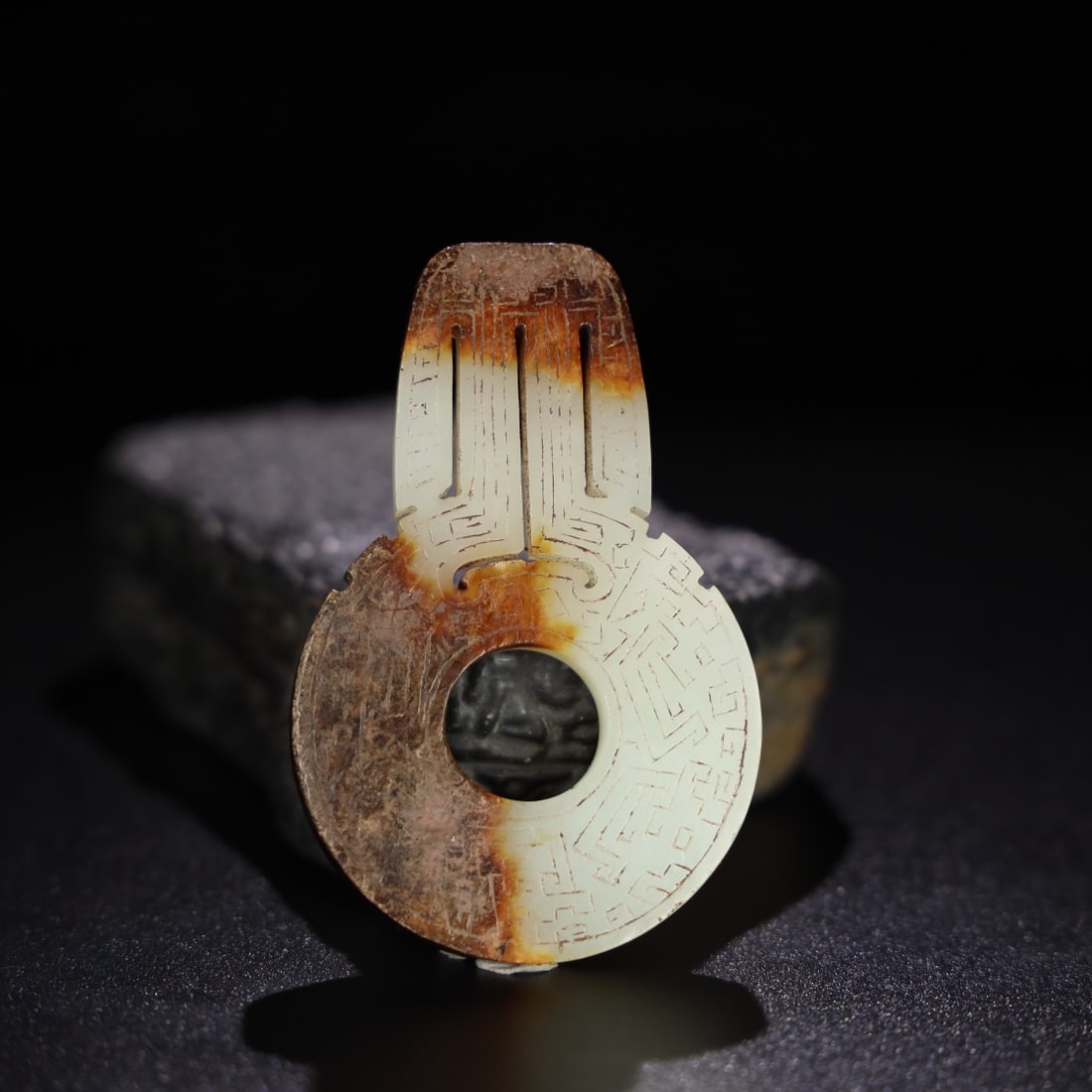 Chinese Natural Jade Carved Pendants: Size: Width 7.5 cm - Height 4.8 cm Materials: Jade Dynasty: Qing dynasty Attribution: Qianlong Period Object: Pendants