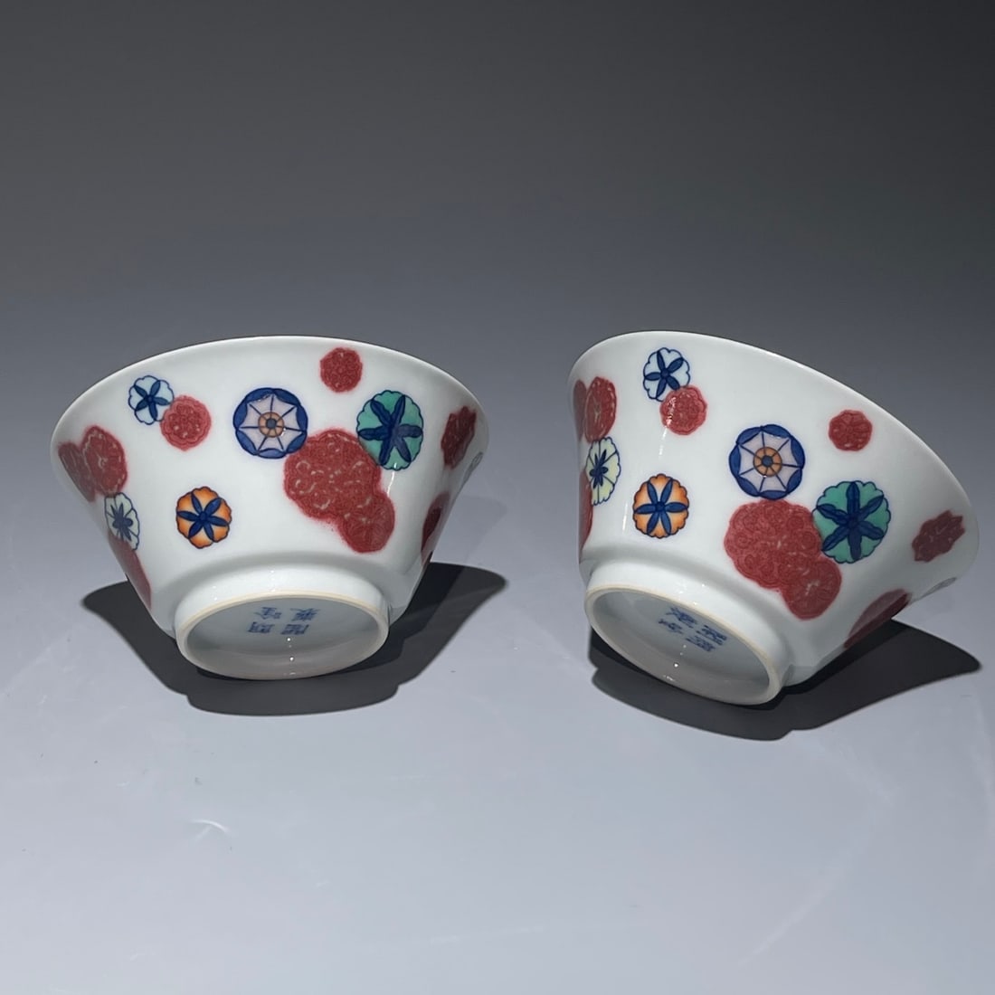 An Exquisite Chinese blue and white underglaze red bucket leather ball shaped master Porcelain cup (1 of 9)