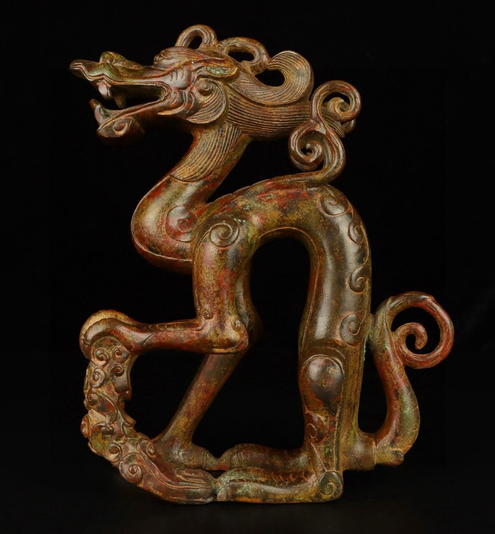 An Exquisite Chinese Bronze Dragon Zun: Size: Height 32 cm - Width 27 cm Materials: Bronze Dynasty: Han dynasty Attribution: 1st to 3rd-C Object: Chinese Antiques