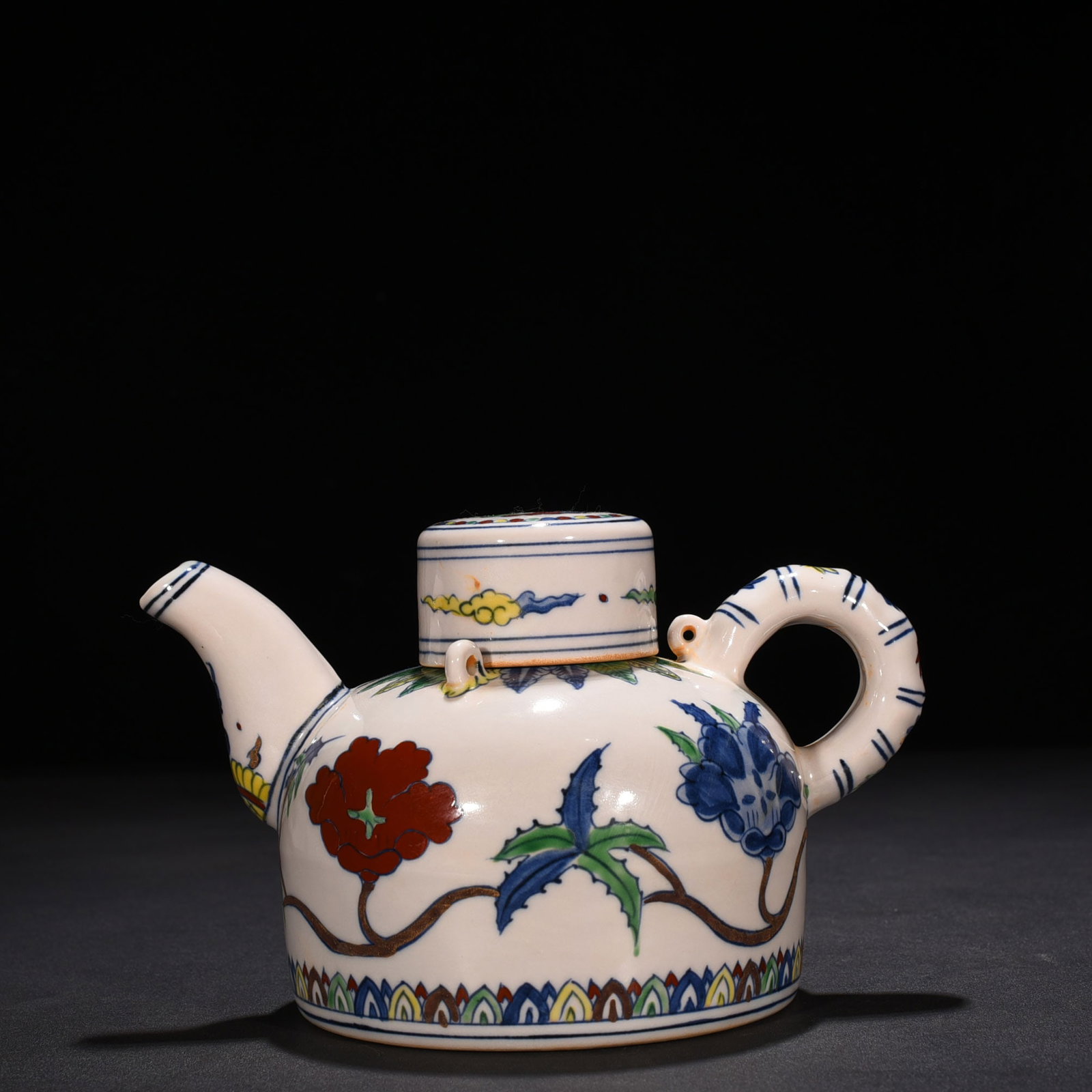 An Exquisite Chinese Doucai colorful bamboo pot (1 of 7)
