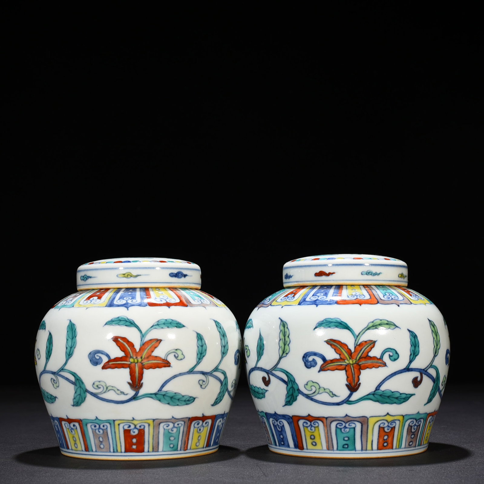An Exquisite Chinese Doucai Tianzi jar: Size: Height 13 cm - Widthh 14 cm Materials: Porcelain Dynasty: Ming dynasty Attribution: chenghua Object: jar
